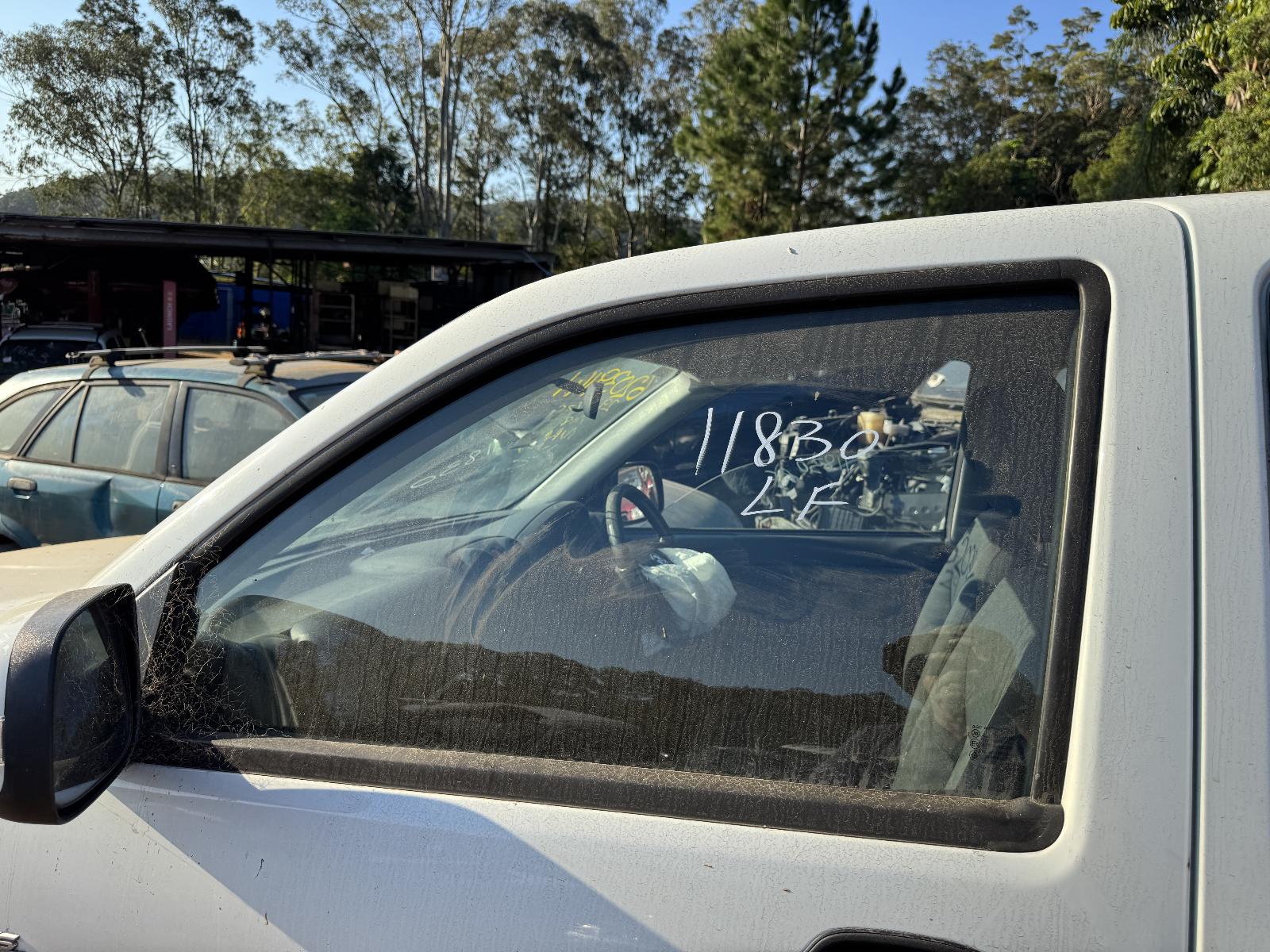 View HOLDEN COLORADO 2010 2 Door Utility Breaking