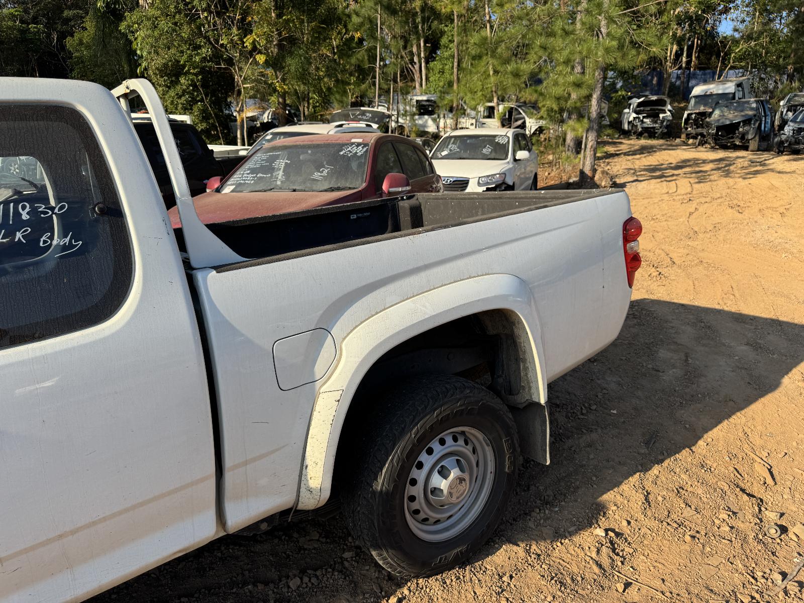 View HOLDEN COLORADO 2010 2 Door Utility Breaking
