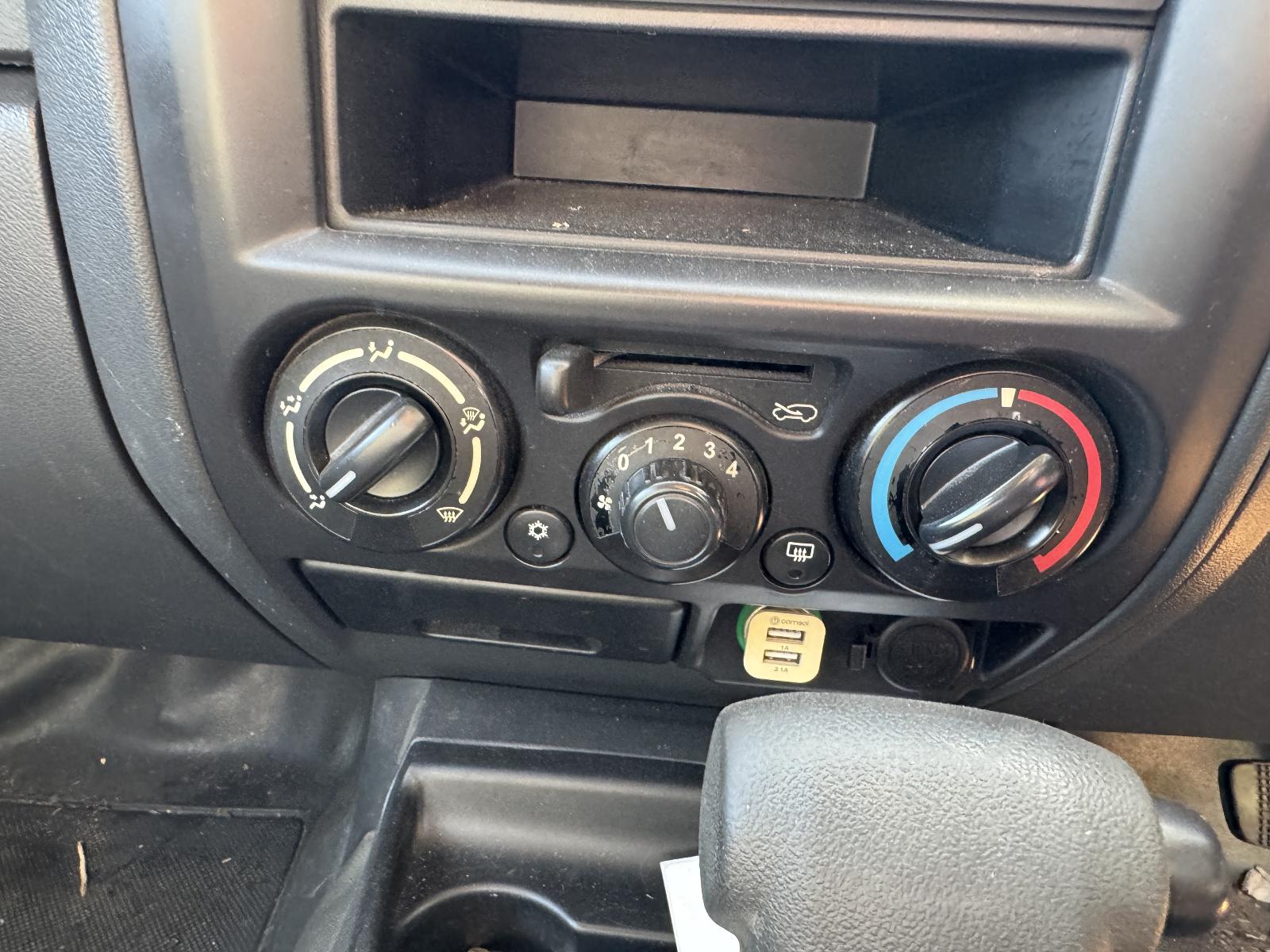View HOLDEN COLORADO 2010 2 Door Utility Breaking