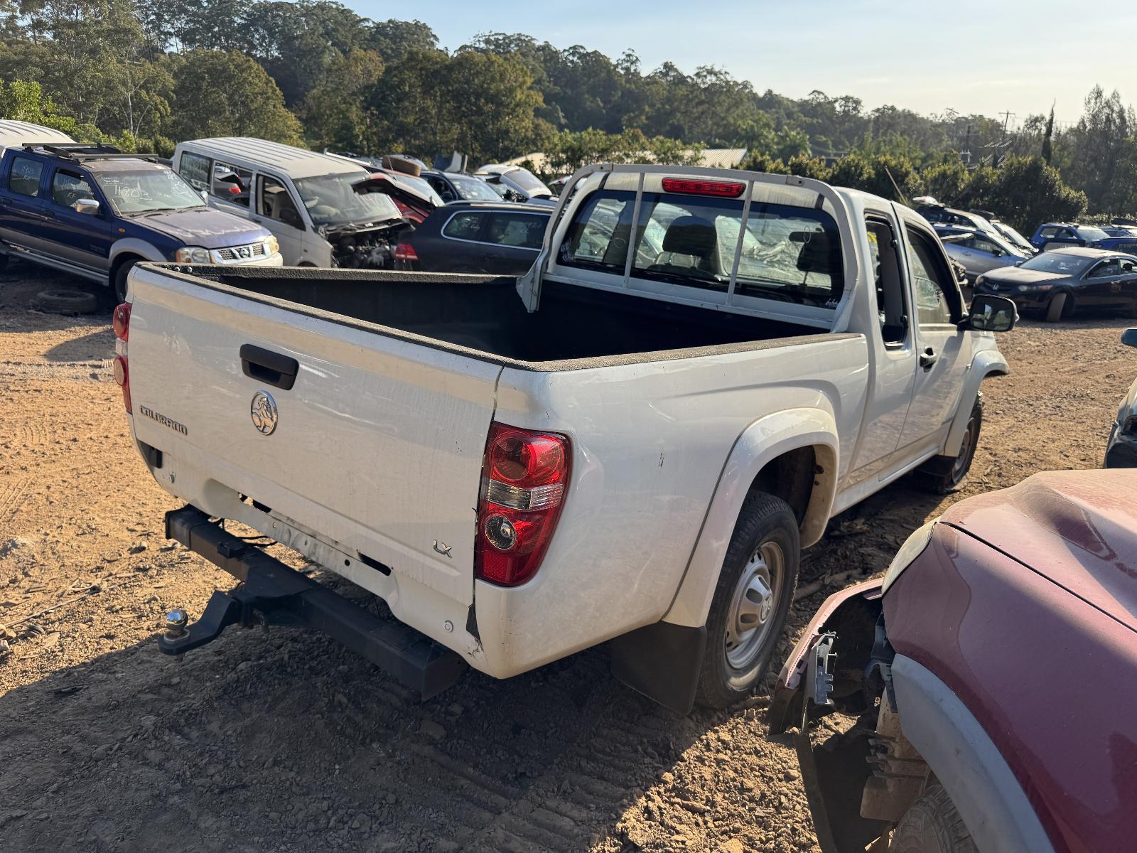 View HOLDEN COLORADO 2010 2 Door Utility Breaking