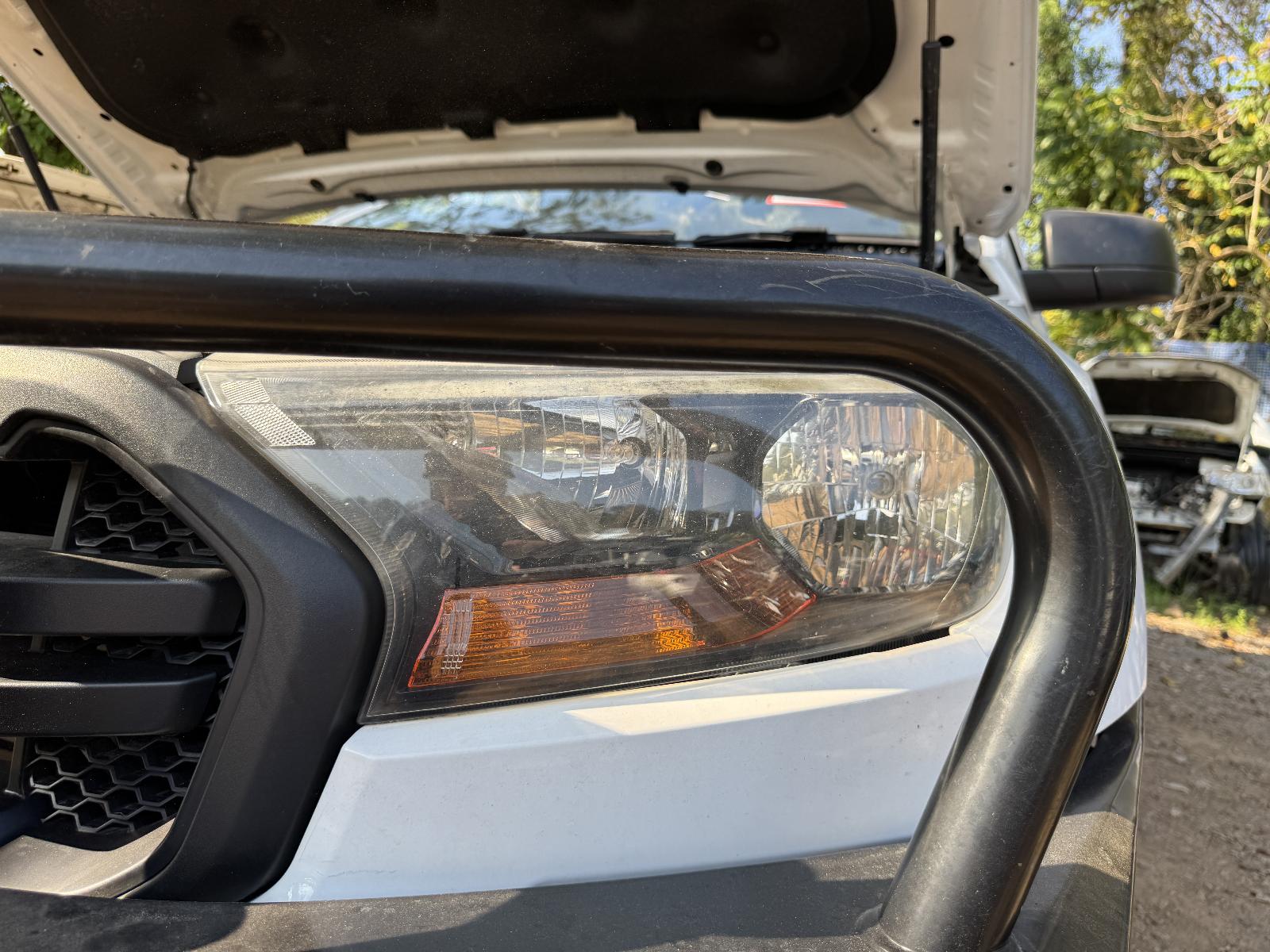 View FORD RANGER 2019 4 Door Pickup Breaking