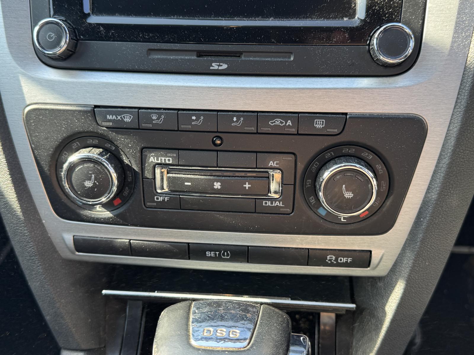 View SKODA OCTAVIA 2011 4 Door Station Wagon Breaking