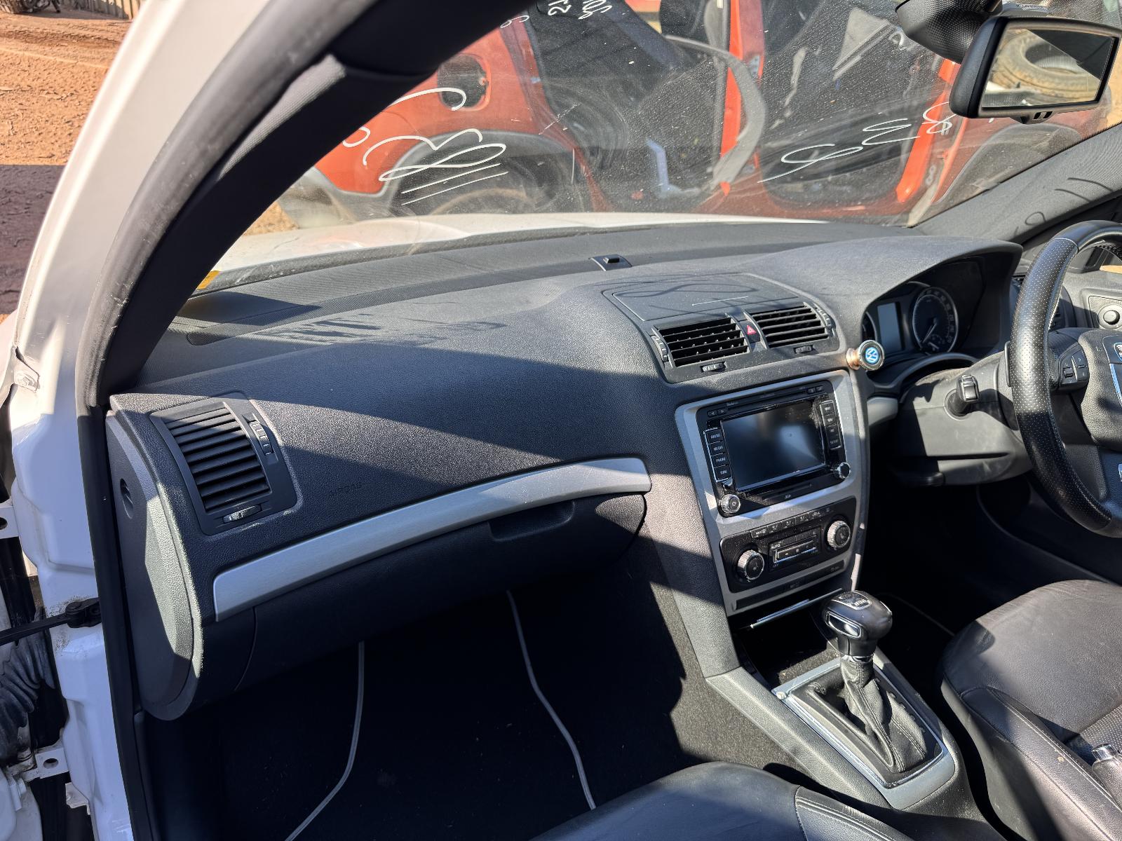 View SKODA OCTAVIA 2011 4 Door Station Wagon Breaking