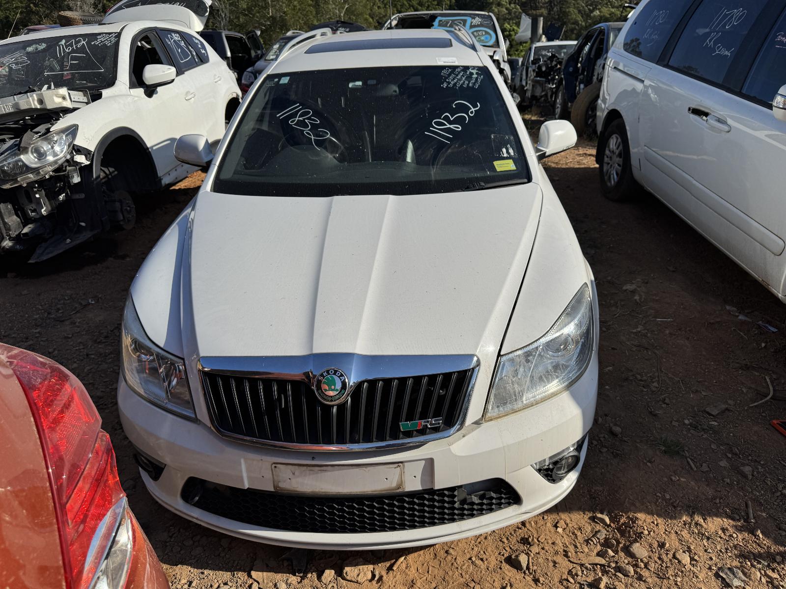 View SKODA OCTAVIA 2011 4 Door Station Wagon Breaking