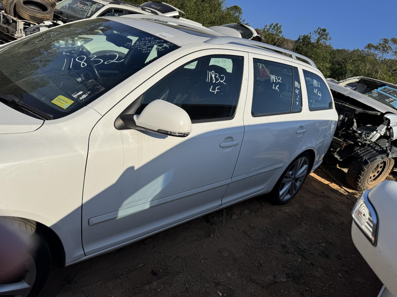View SKODA OCTAVIA 2011 4 Door Station Wagon Breaking