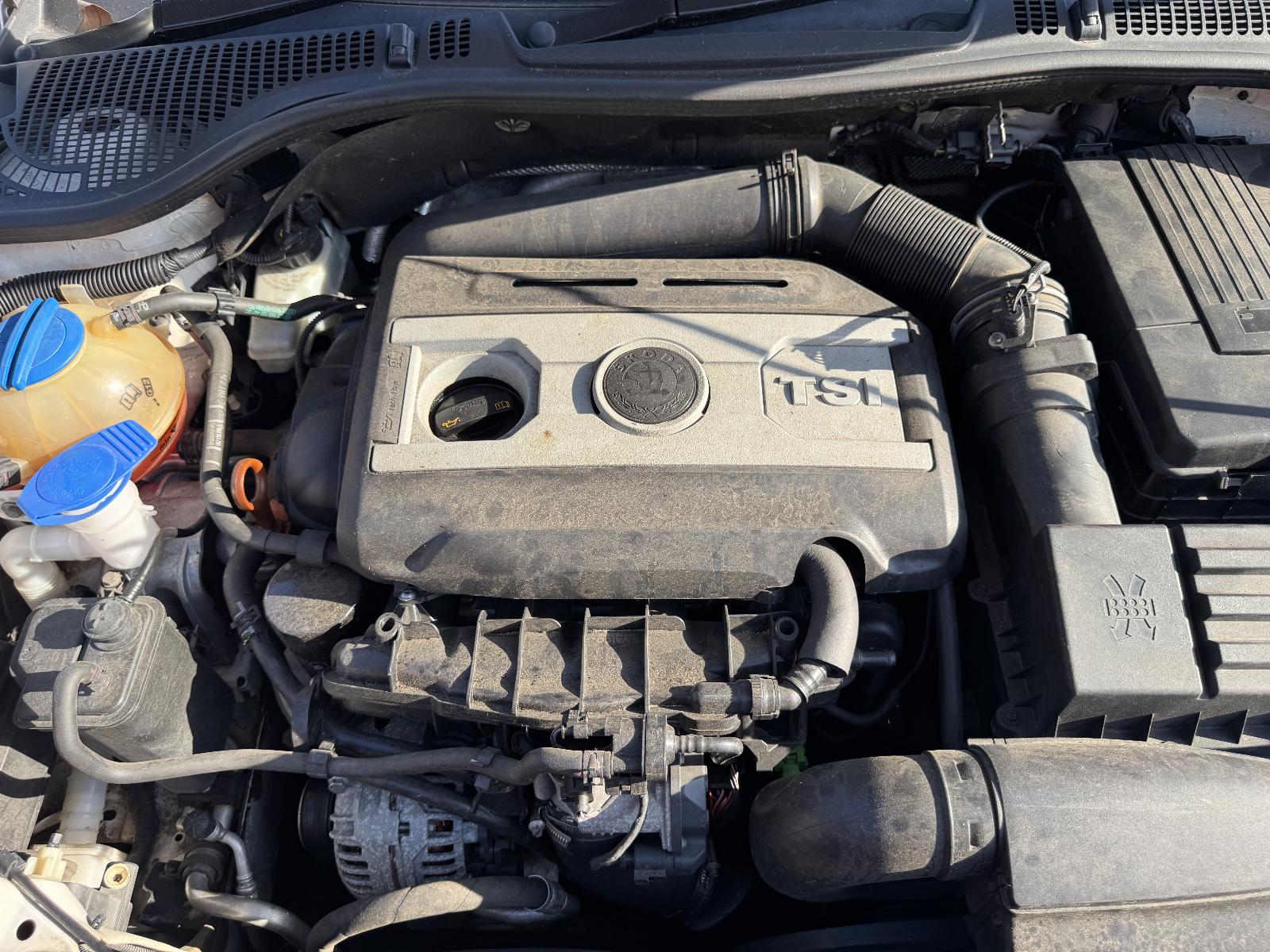 View SKODA OCTAVIA 2011 4 Door Station Wagon Breaking