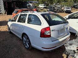 View SKODA OCTAVIA 2011 4 Door Station Wagon Breaking