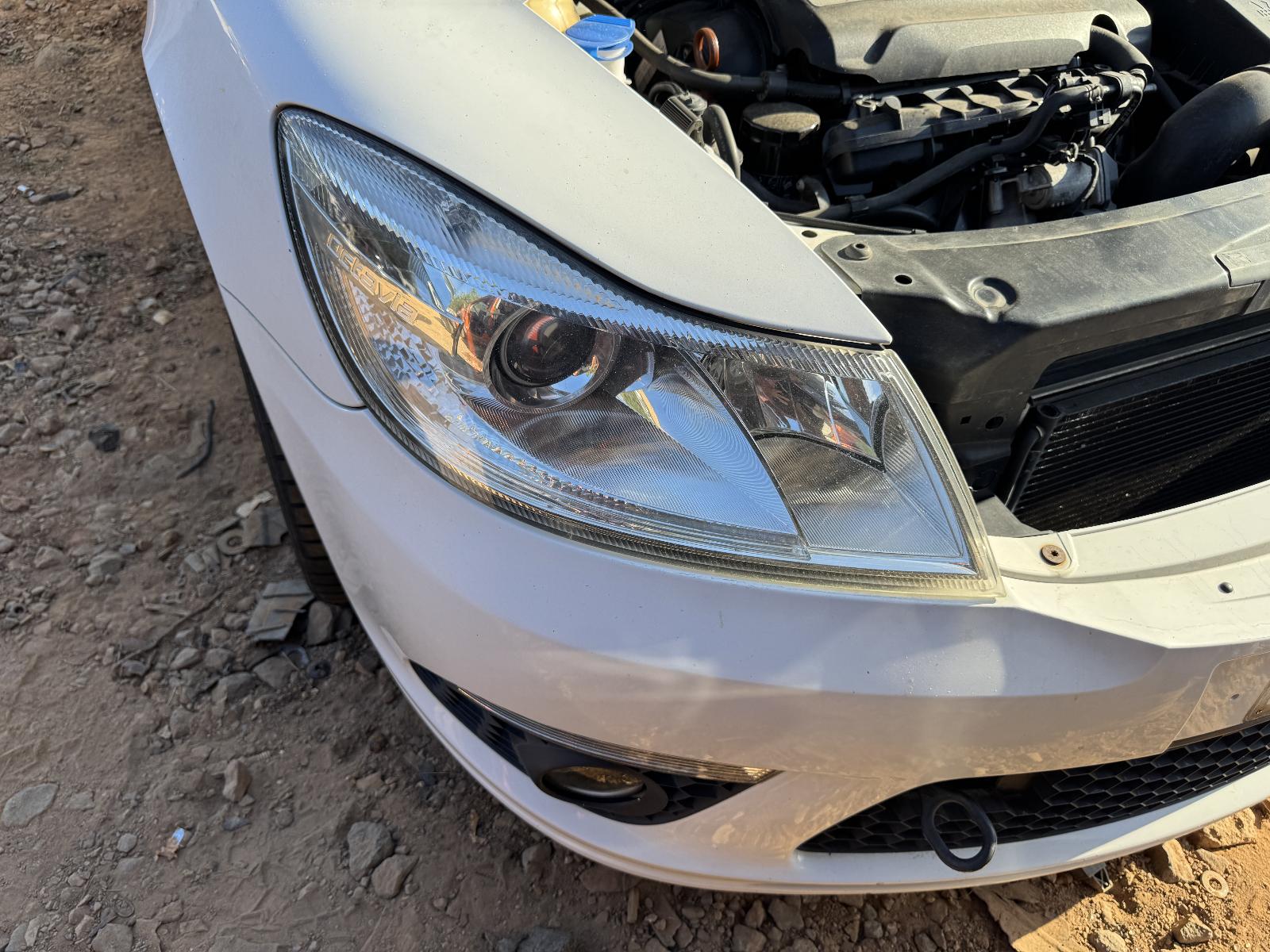 View SKODA OCTAVIA 2011 4 Door Station Wagon Breaking