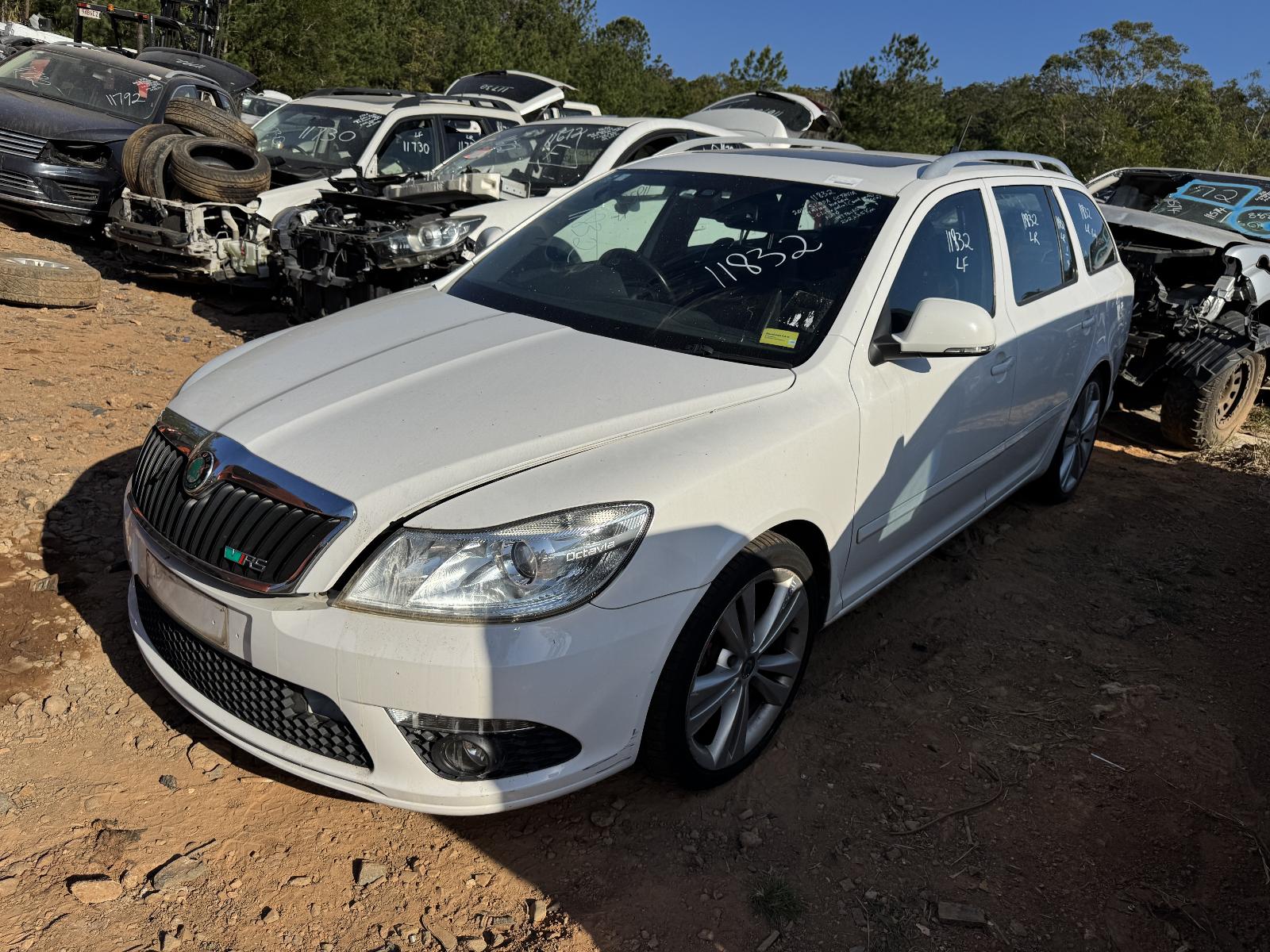 Image for a SKODA OCTAVIA 2011 4 Door Station Wagon Breaking