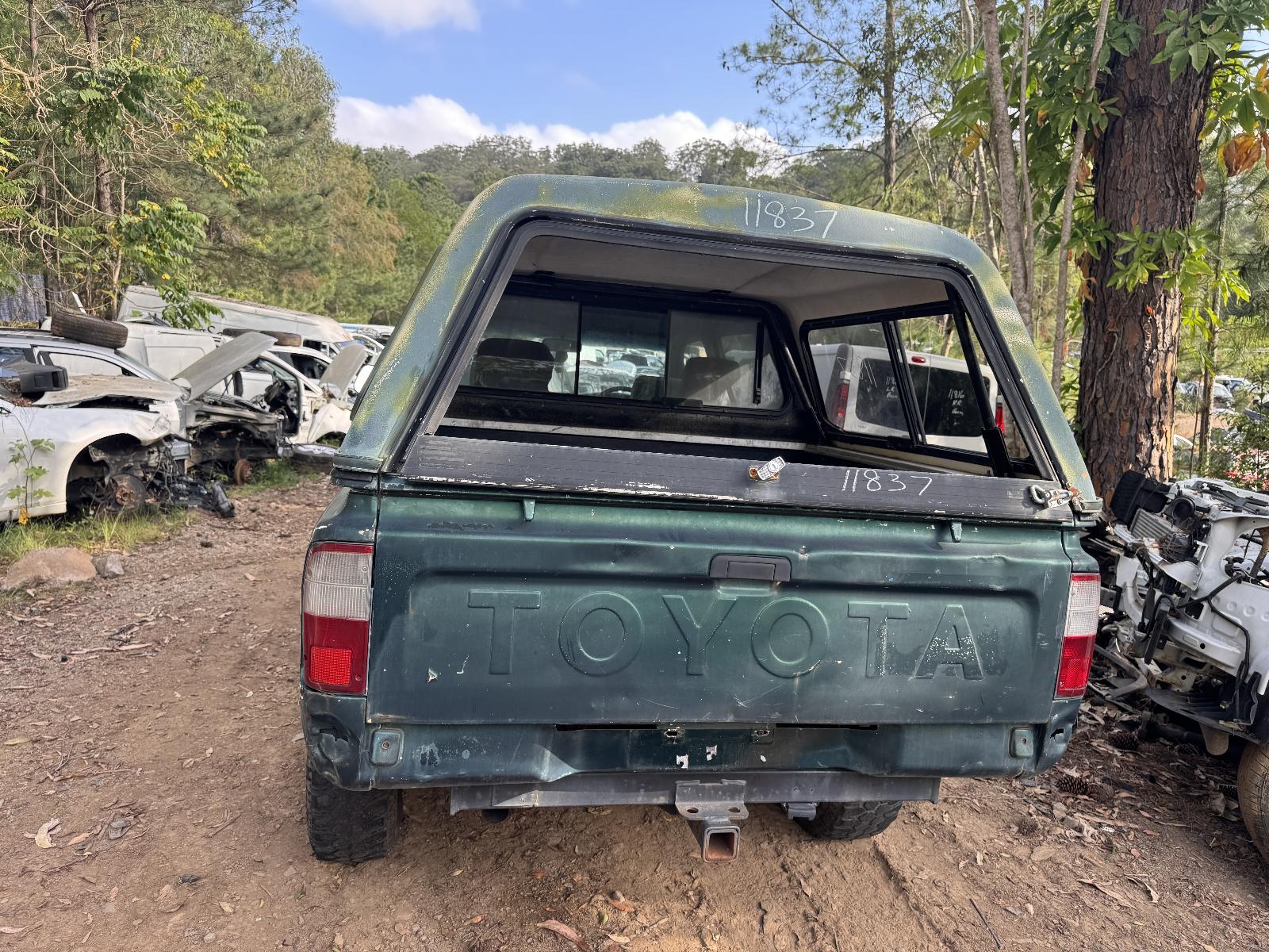 View Auto part Engine TOYOTA HILUX 2003