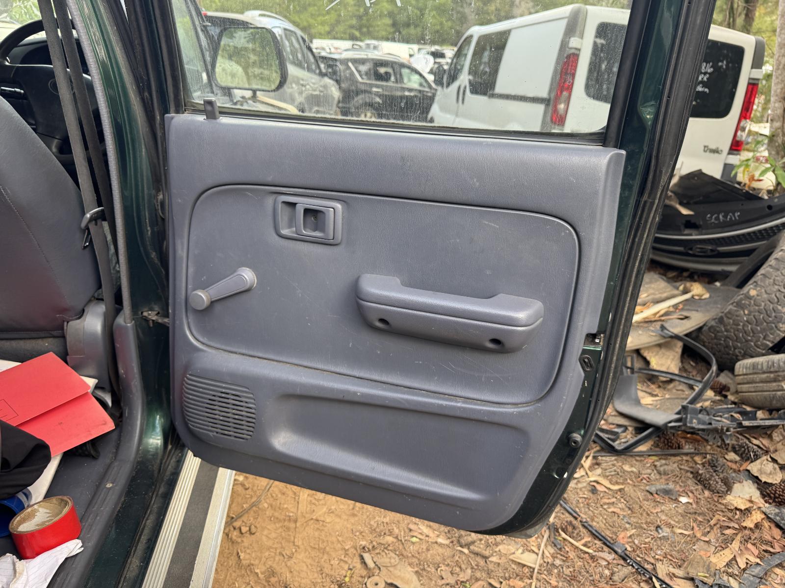 View Auto part Engine TOYOTA HILUX 2003