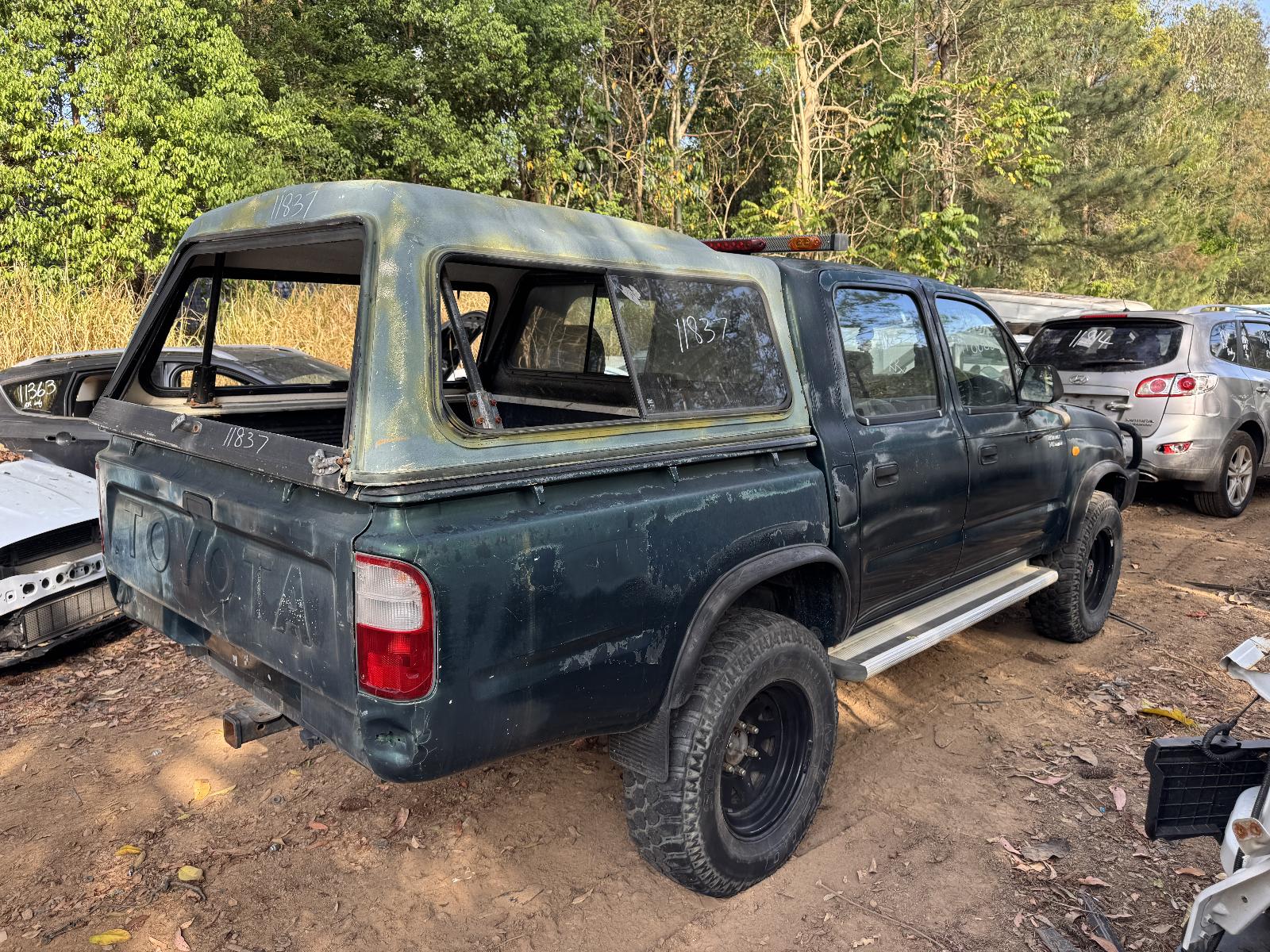 View Auto part Engine TOYOTA HILUX 2003