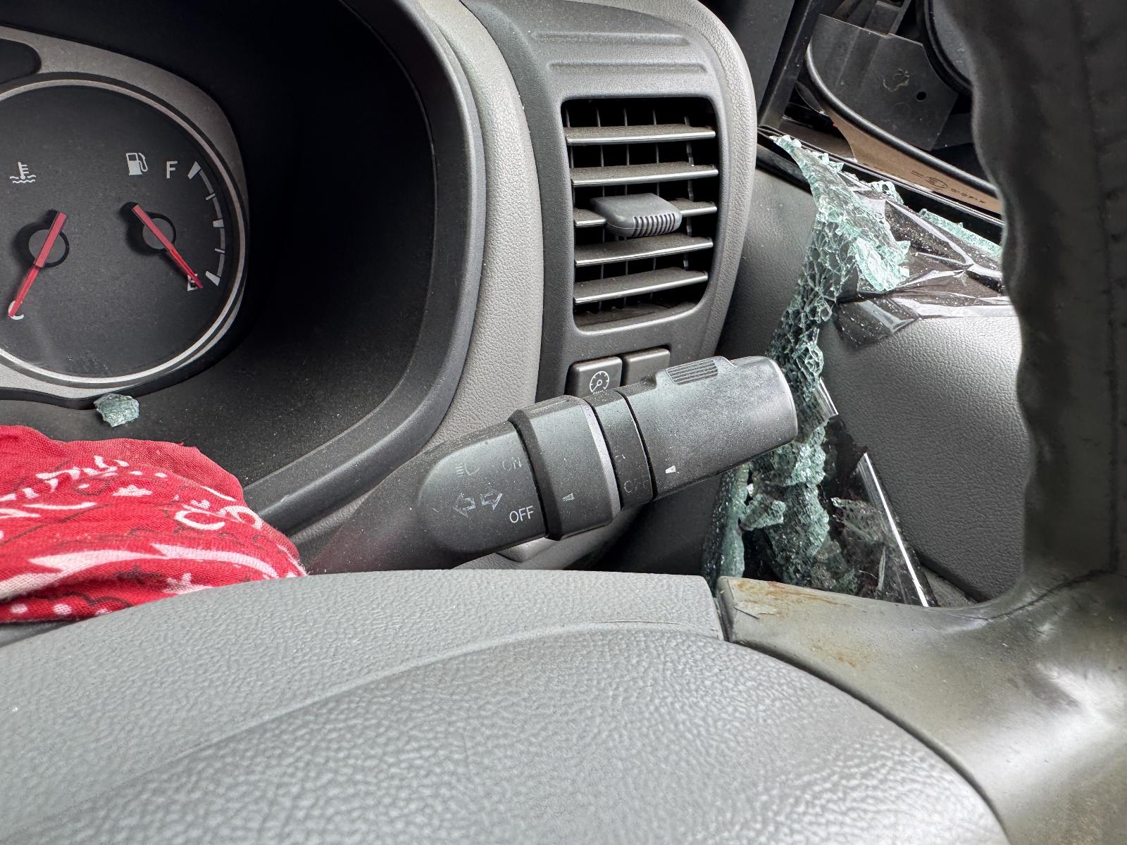 View HOLDEN RODEO 2006 4 Door Utility Breaking