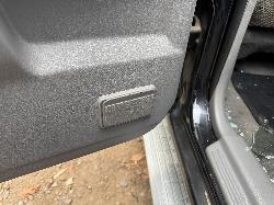 View HOLDEN RODEO 2006 4 Door Utility Breaking