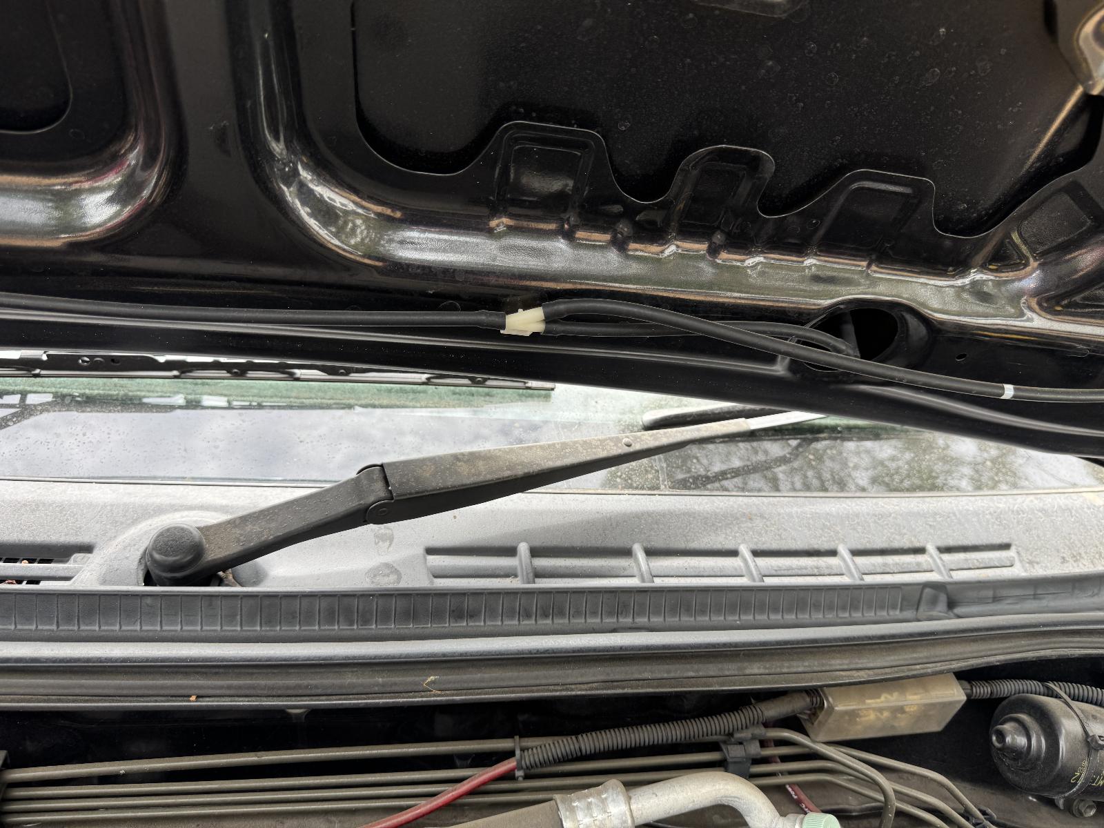 View HOLDEN RODEO 2006 4 Door Utility Breaking