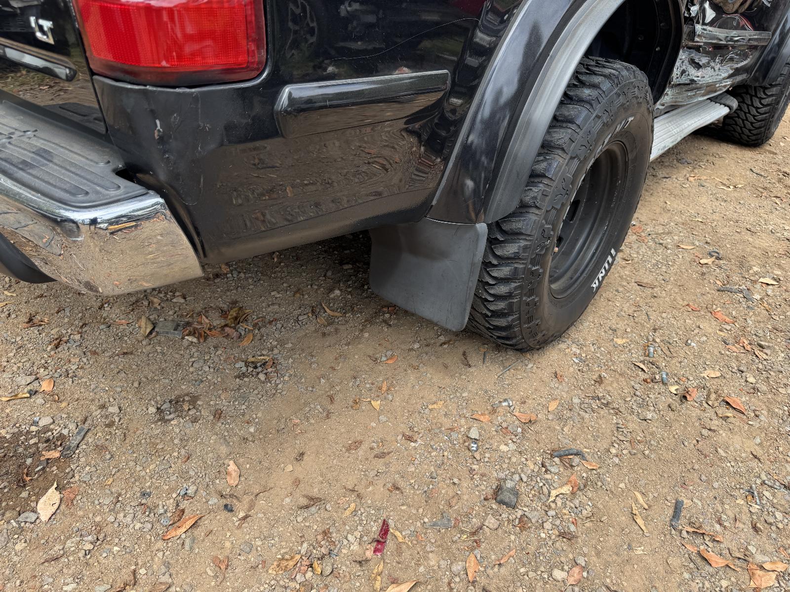 View HOLDEN RODEO 2006 4 Door Utility Breaking