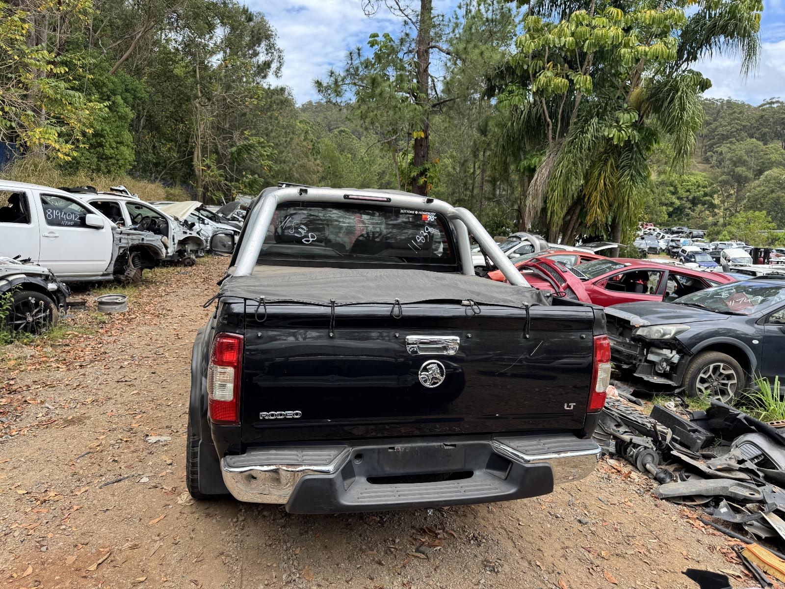 View HOLDEN RODEO 2006 4 Door Utility Breaking