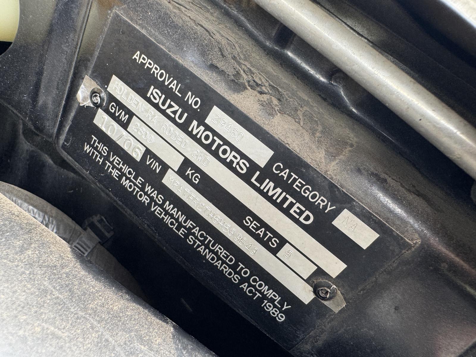 View HOLDEN RODEO 2006 4 Door Utility Breaking