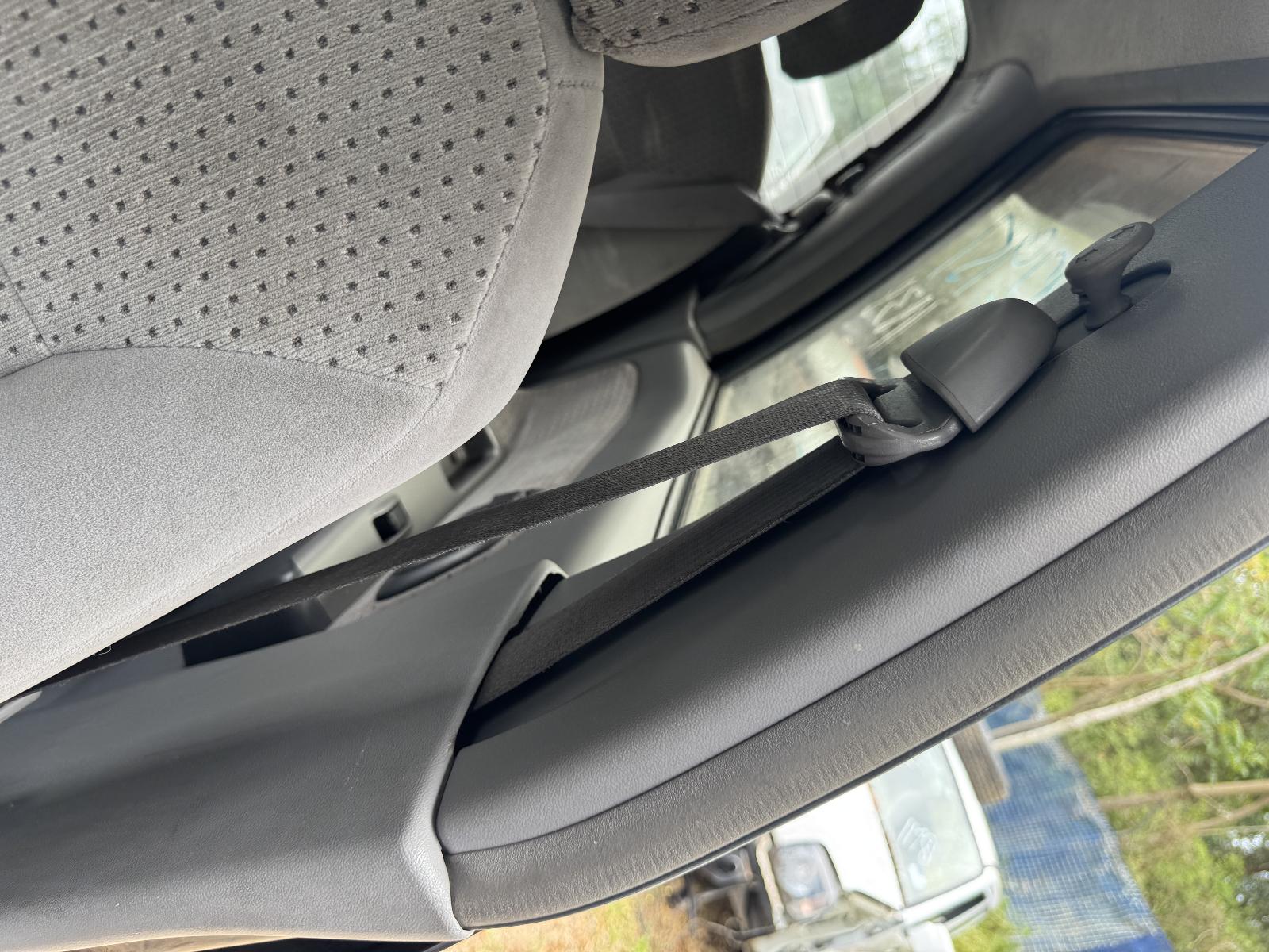 View HOLDEN RODEO 2006 4 Door Utility Breaking