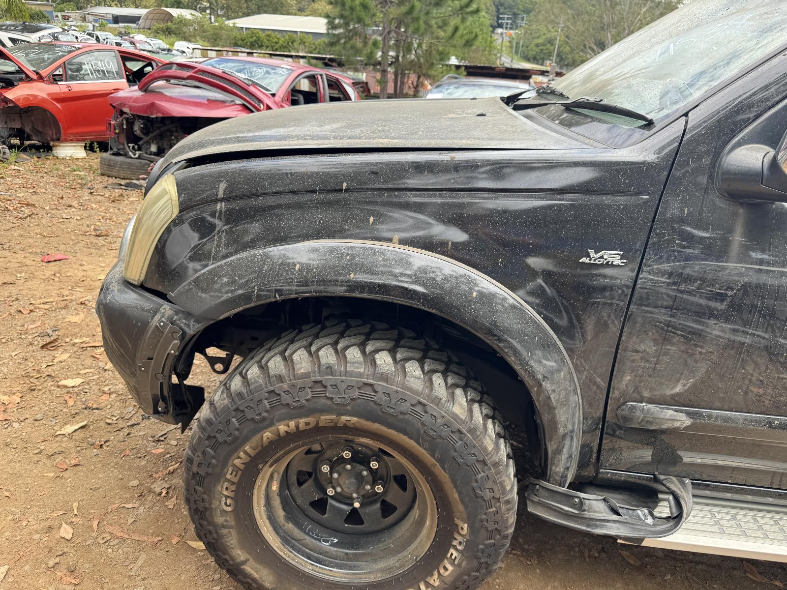 View HOLDEN RODEO 2006 4 Door Utility Breaking