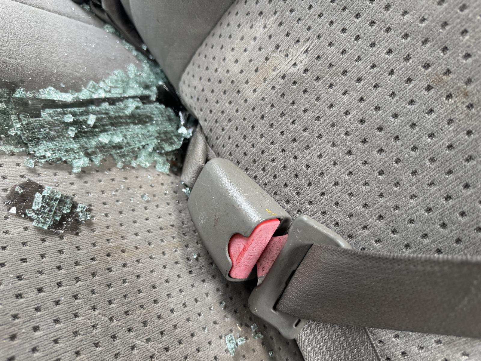 View HOLDEN RODEO 2006 4 Door Utility Breaking
