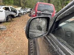 View HOLDEN RODEO 2006 4 Door Utility Breaking