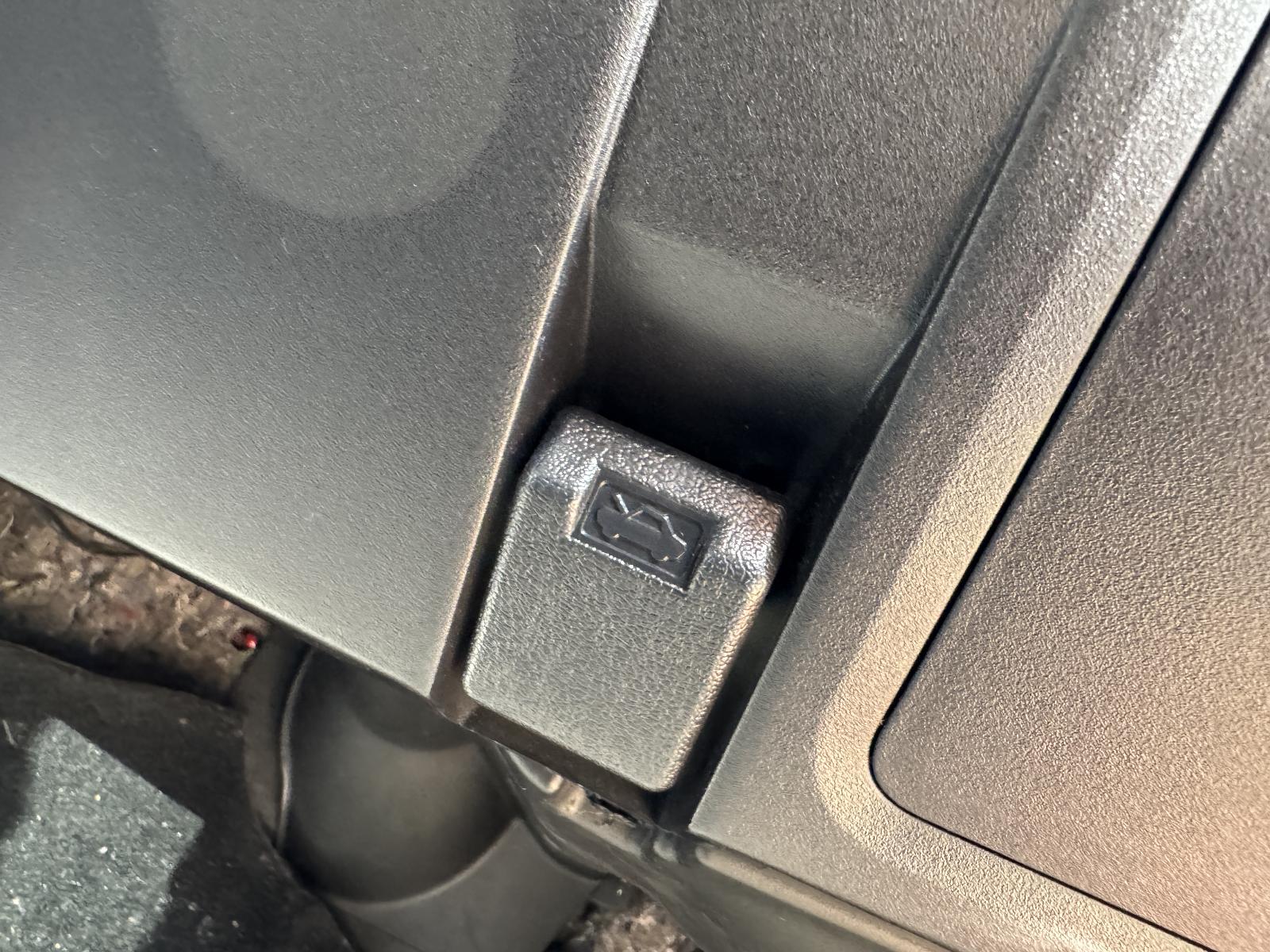View MITSUBISHI PAJERO 2009 5 Door Station Wagon Breaking