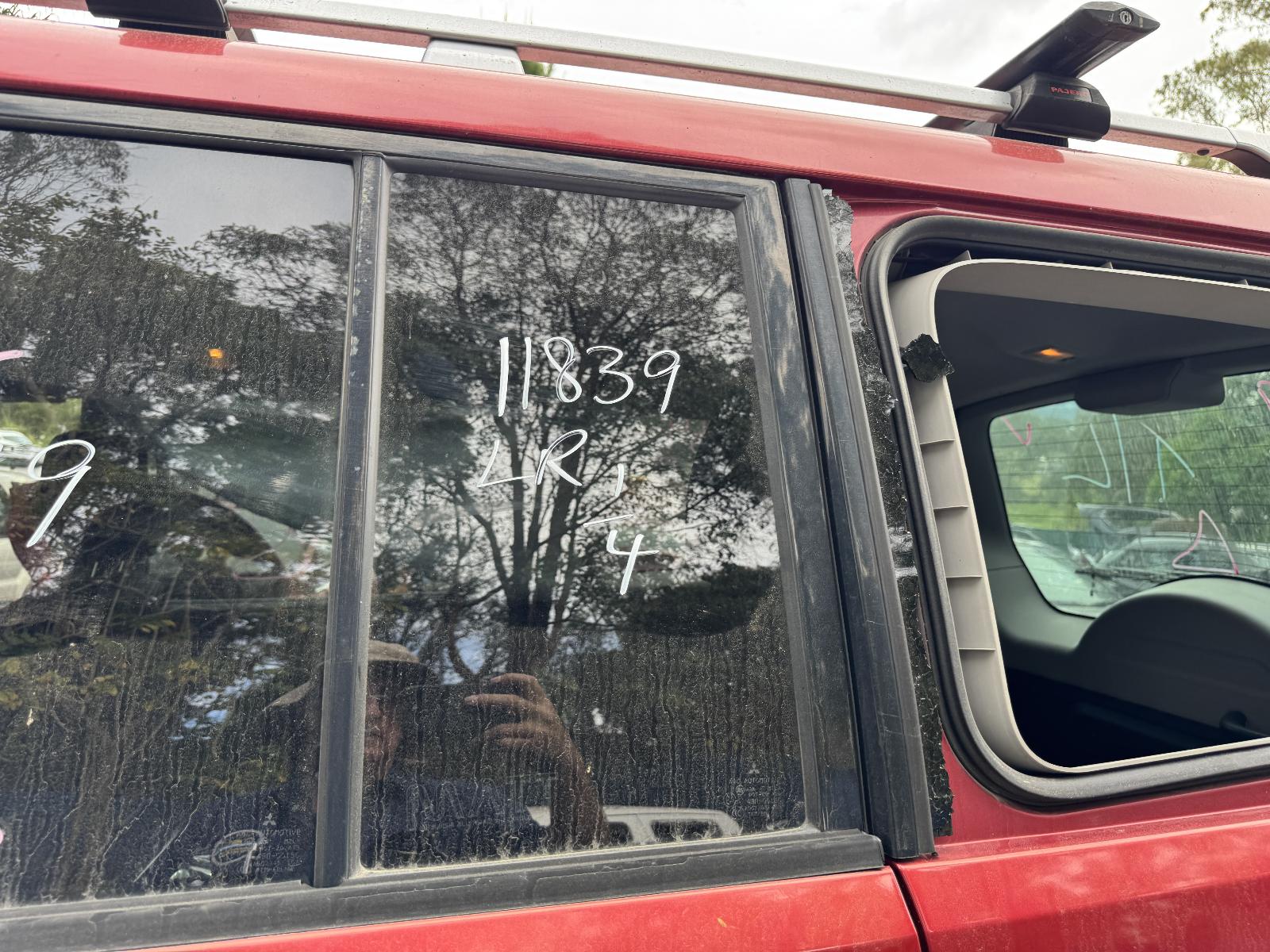View MITSUBISHI PAJERO 2009 5 Door Station Wagon Breaking