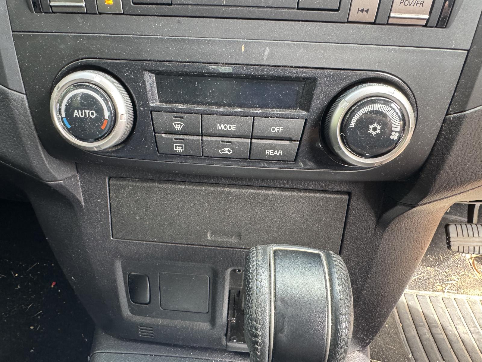 View MITSUBISHI PAJERO 2009 5 Door Station Wagon Breaking
