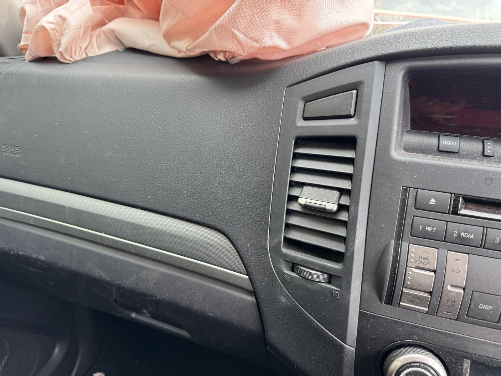 View MITSUBISHI PAJERO 2009 5 Door Station Wagon Breaking