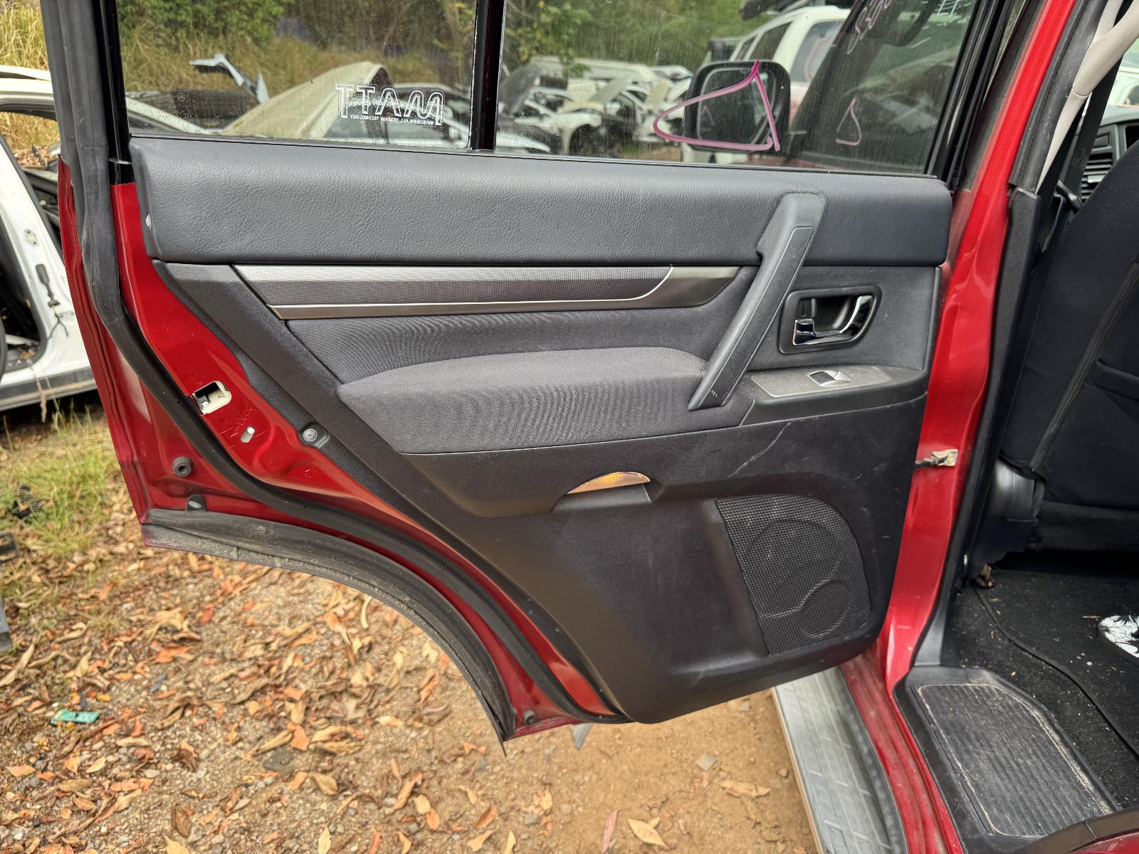 View MITSUBISHI PAJERO 2009 5 Door Station Wagon Breaking