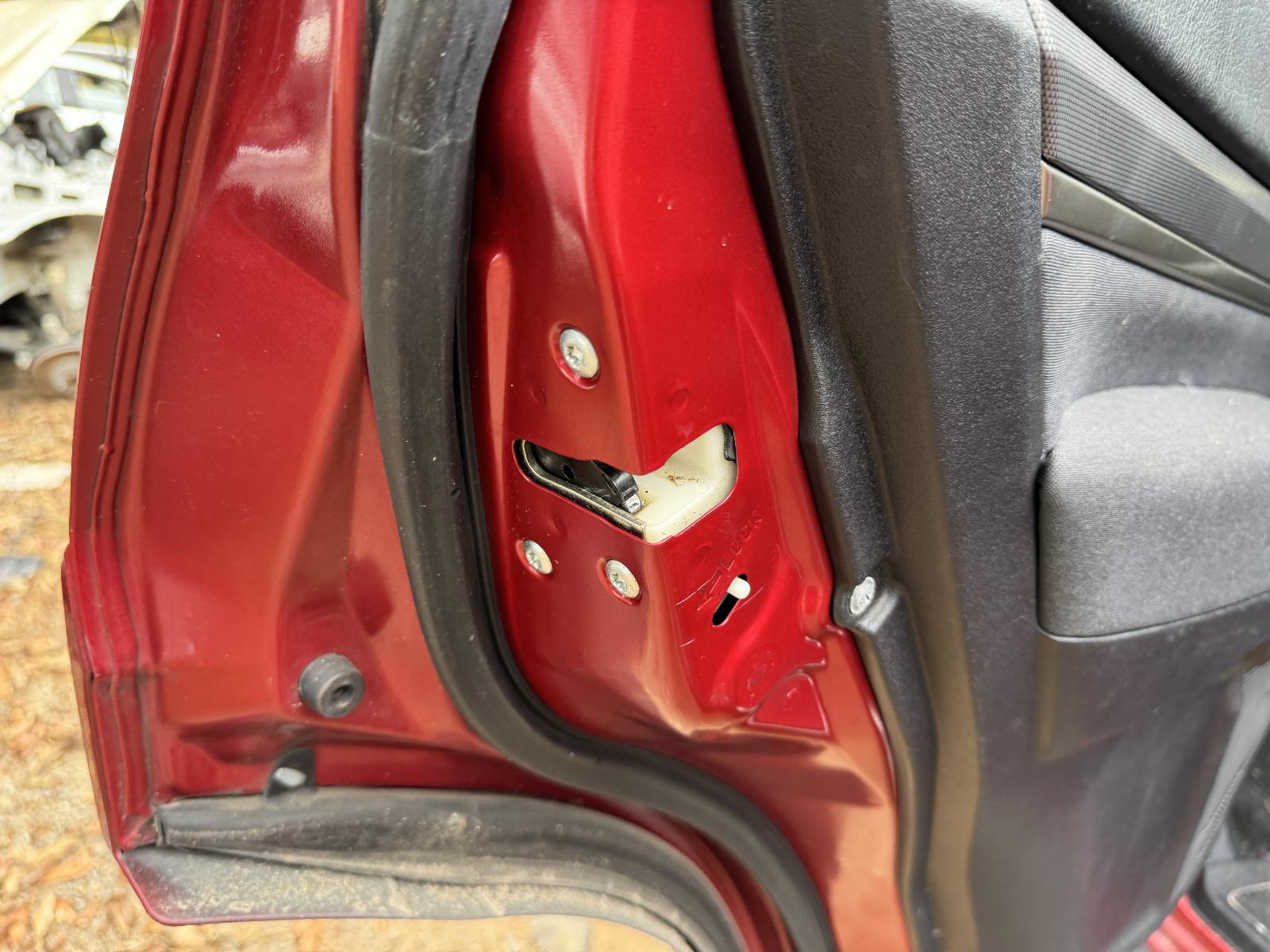 View MITSUBISHI PAJERO 2009 5 Door Station Wagon Breaking