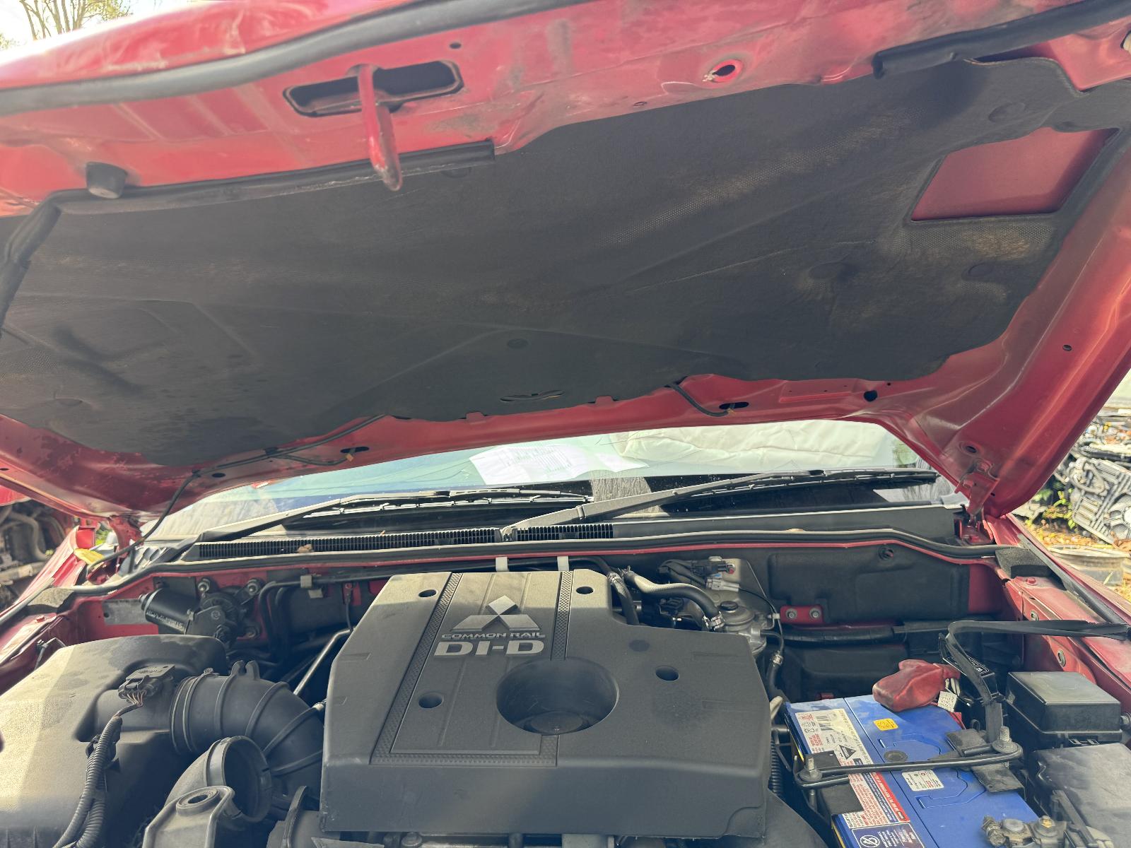 View MITSUBISHI PAJERO 2009 5 Door Station Wagon Breaking