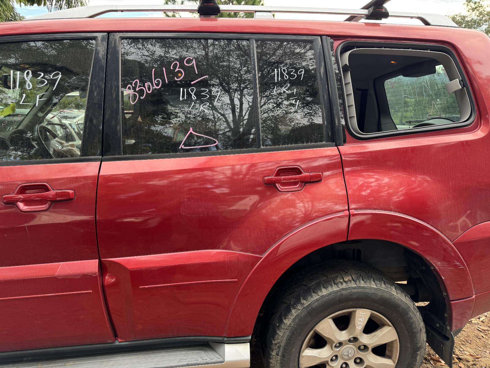 View MITSUBISHI PAJERO 2009 5 Door Station Wagon Breaking