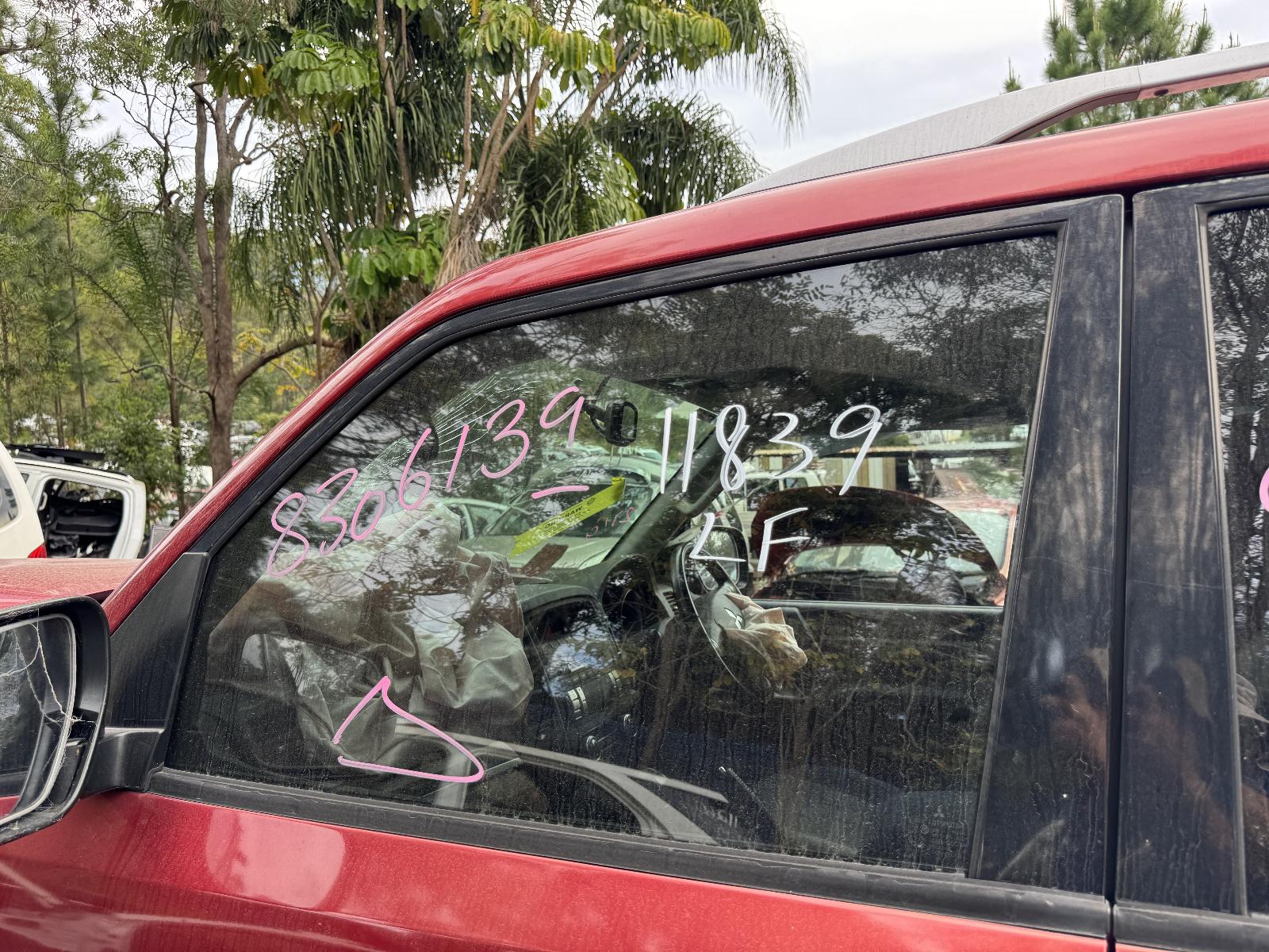 View MITSUBISHI PAJERO 2009 5 Door Station Wagon Breaking
