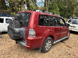 View MITSUBISHI PAJERO 2009 5 Door Station Wagon Breaking