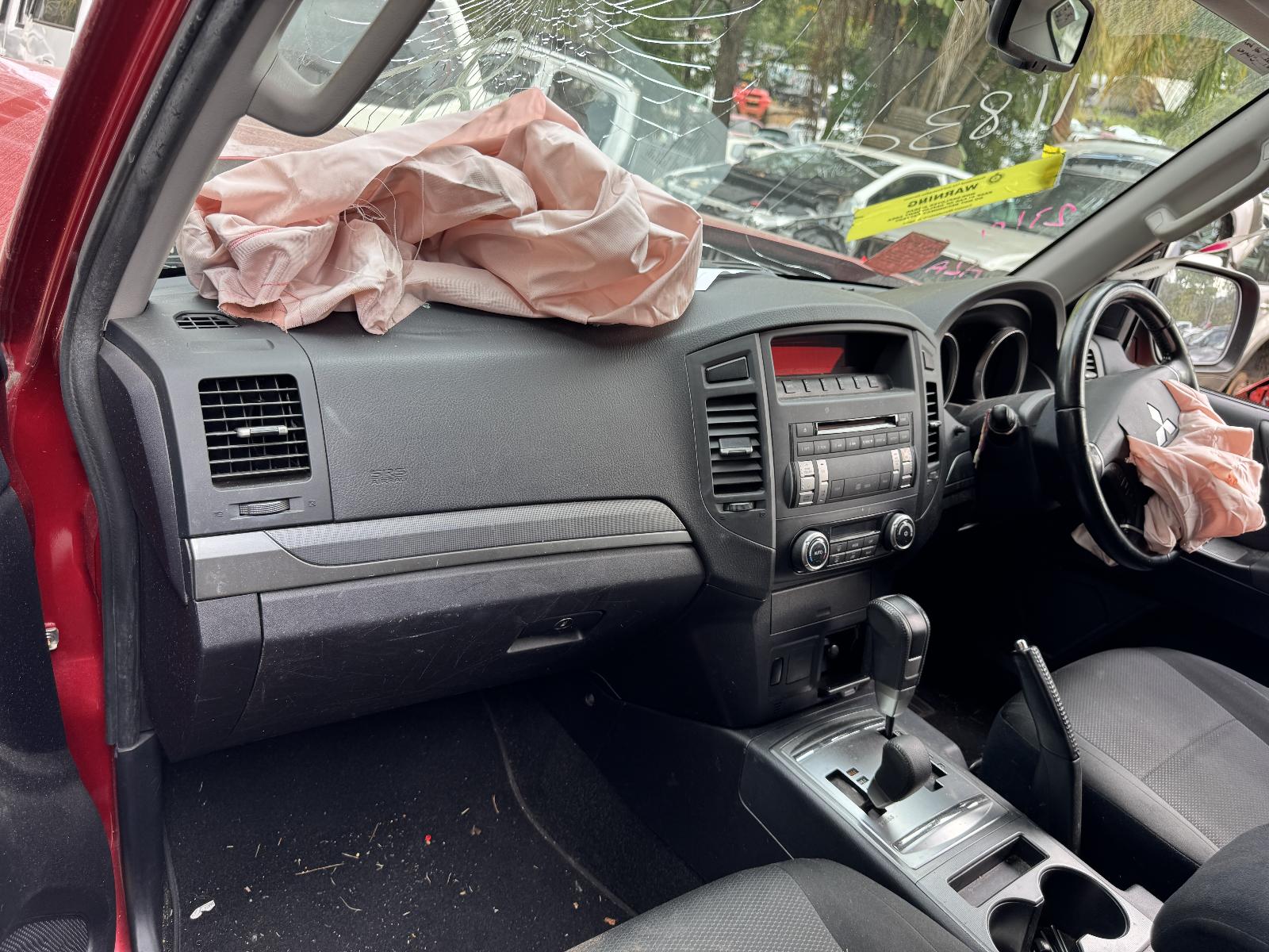 View MITSUBISHI PAJERO 2009 5 Door Station Wagon Breaking