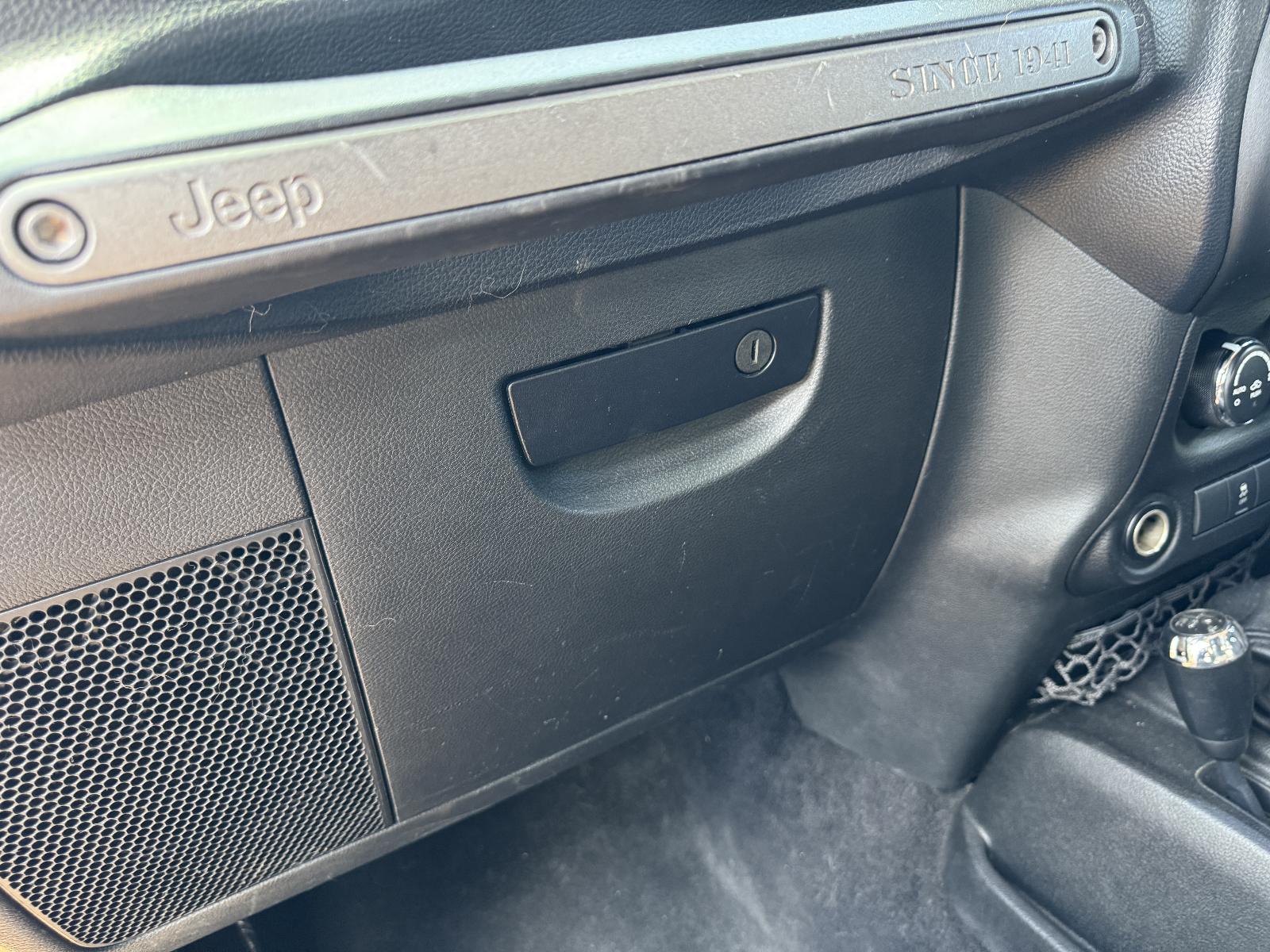 View Auto part Engine JEEP WRANGLER 2013
