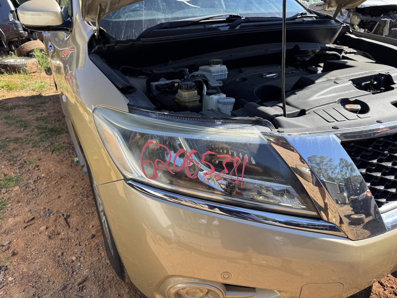 View Auto part Engine NISSAN PATHFINDER 2014