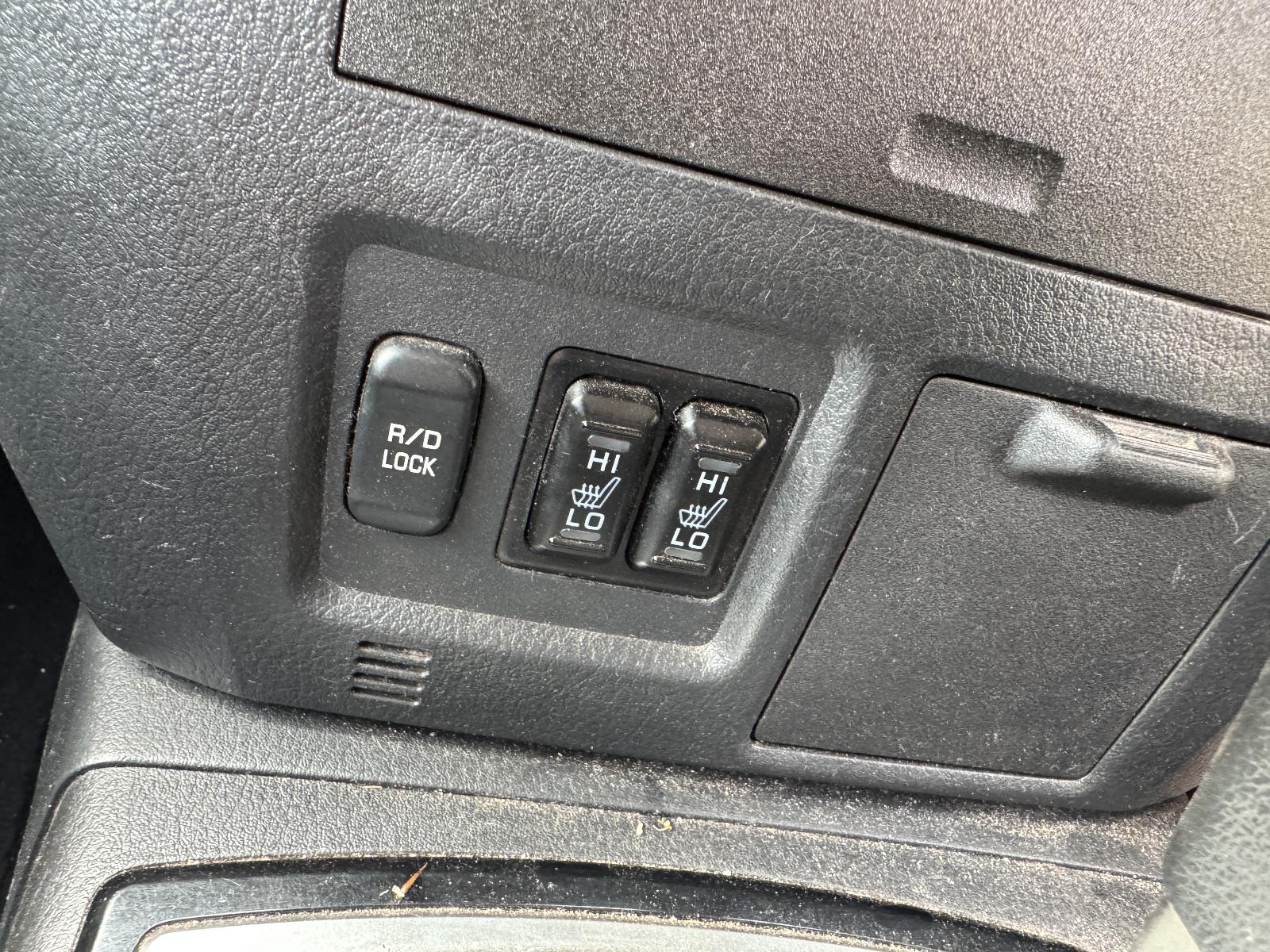 View Auto part Engine MITSUBISHI PAJERO 2017