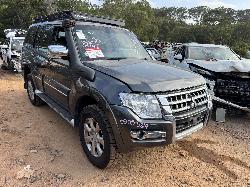 View Auto part Engine MITSUBISHI PAJERO 2017