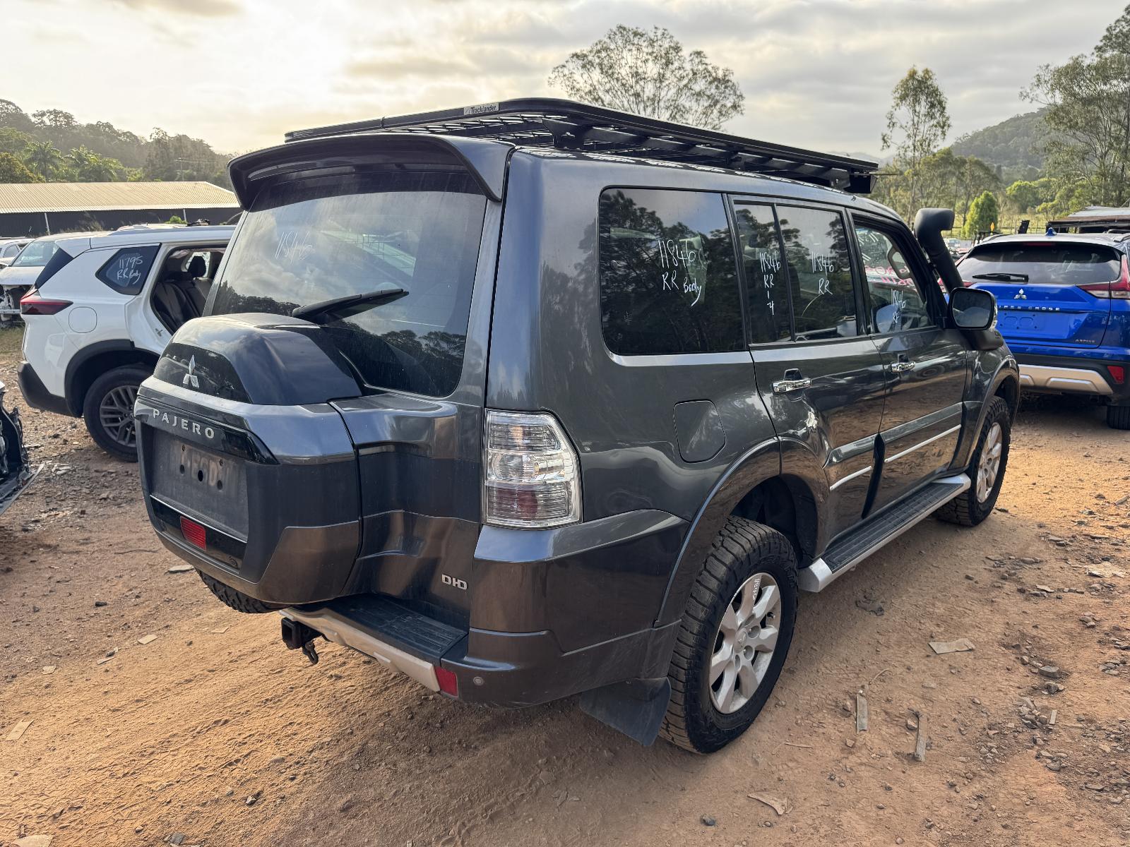 View Auto part Engine MITSUBISHI PAJERO 2017