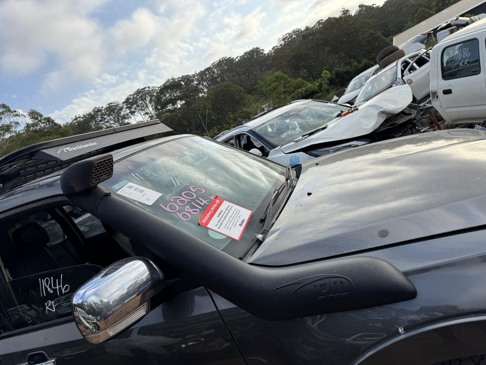 View Auto part Engine MITSUBISHI PAJERO 2017