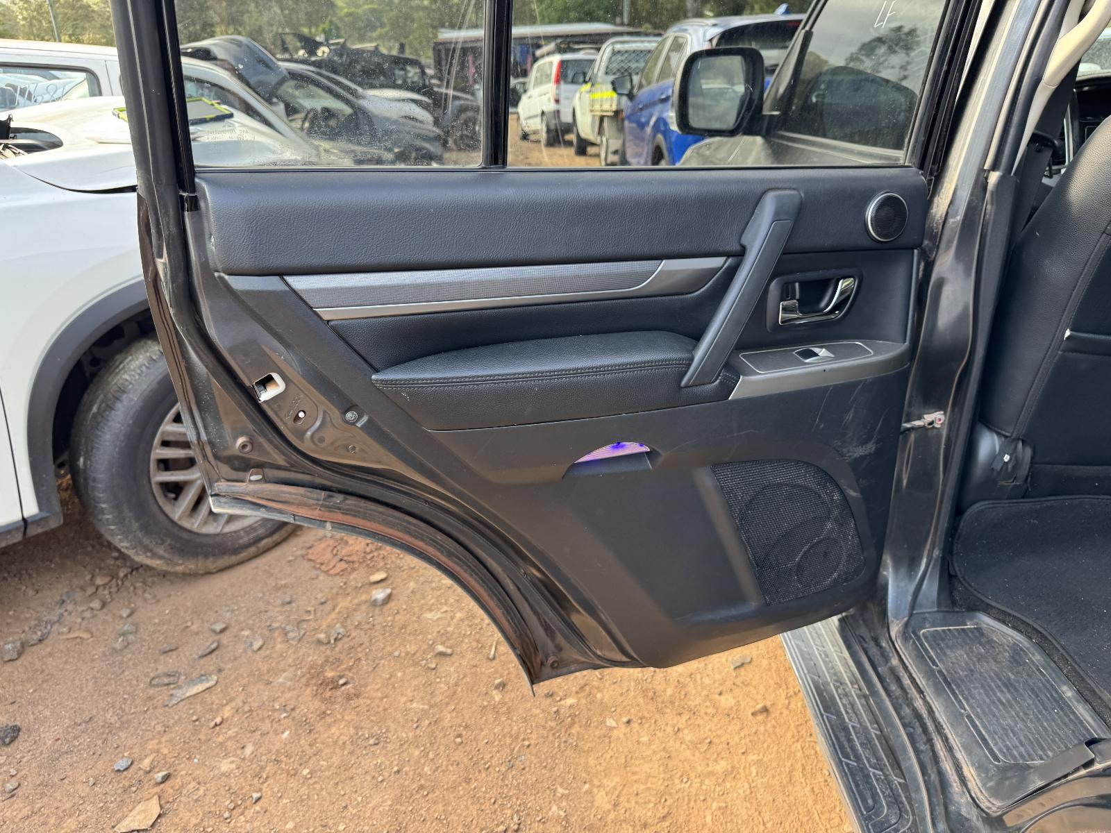 View Auto part Engine MITSUBISHI PAJERO 2017