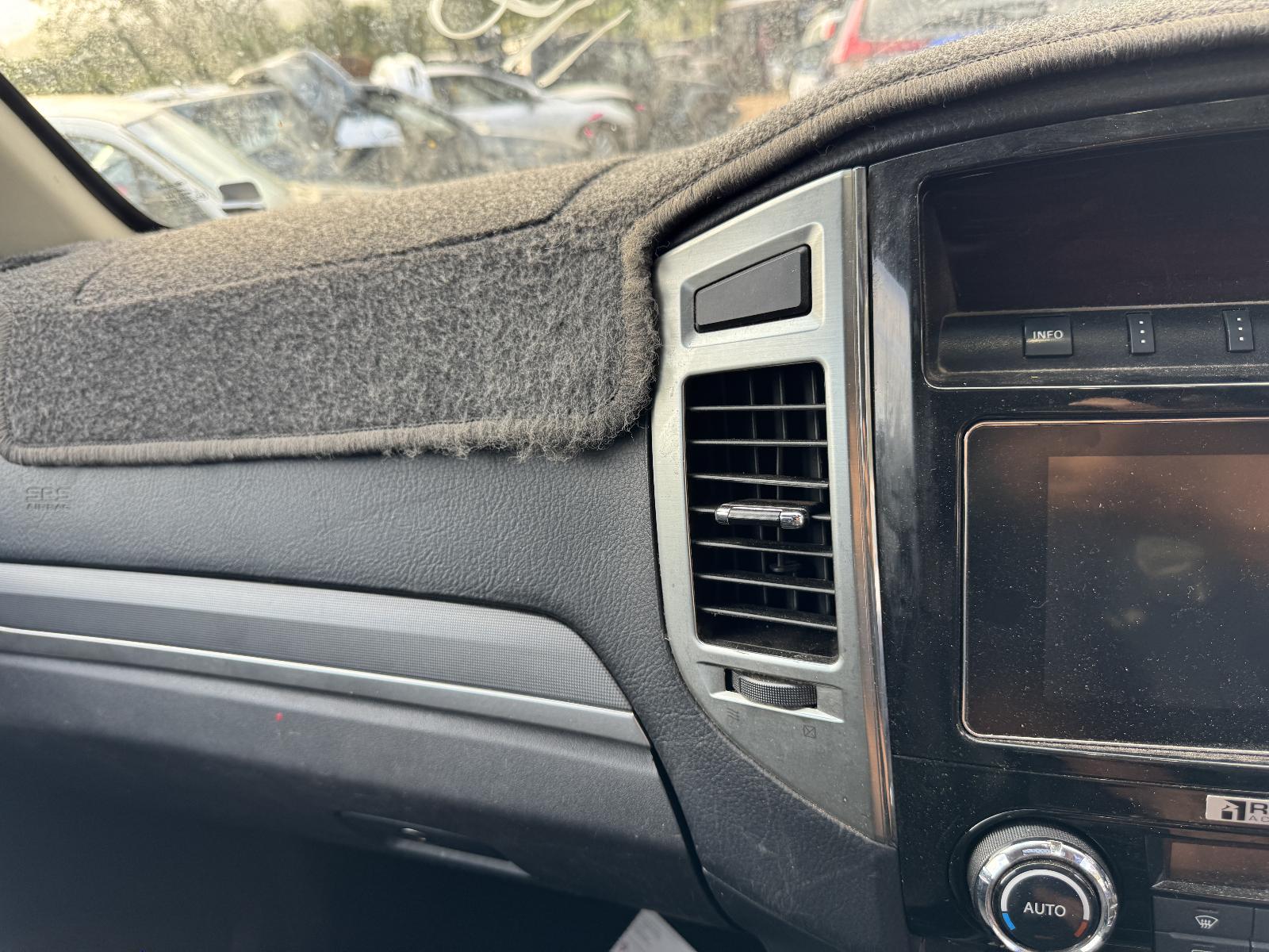 View Auto part Engine MITSUBISHI PAJERO 2017