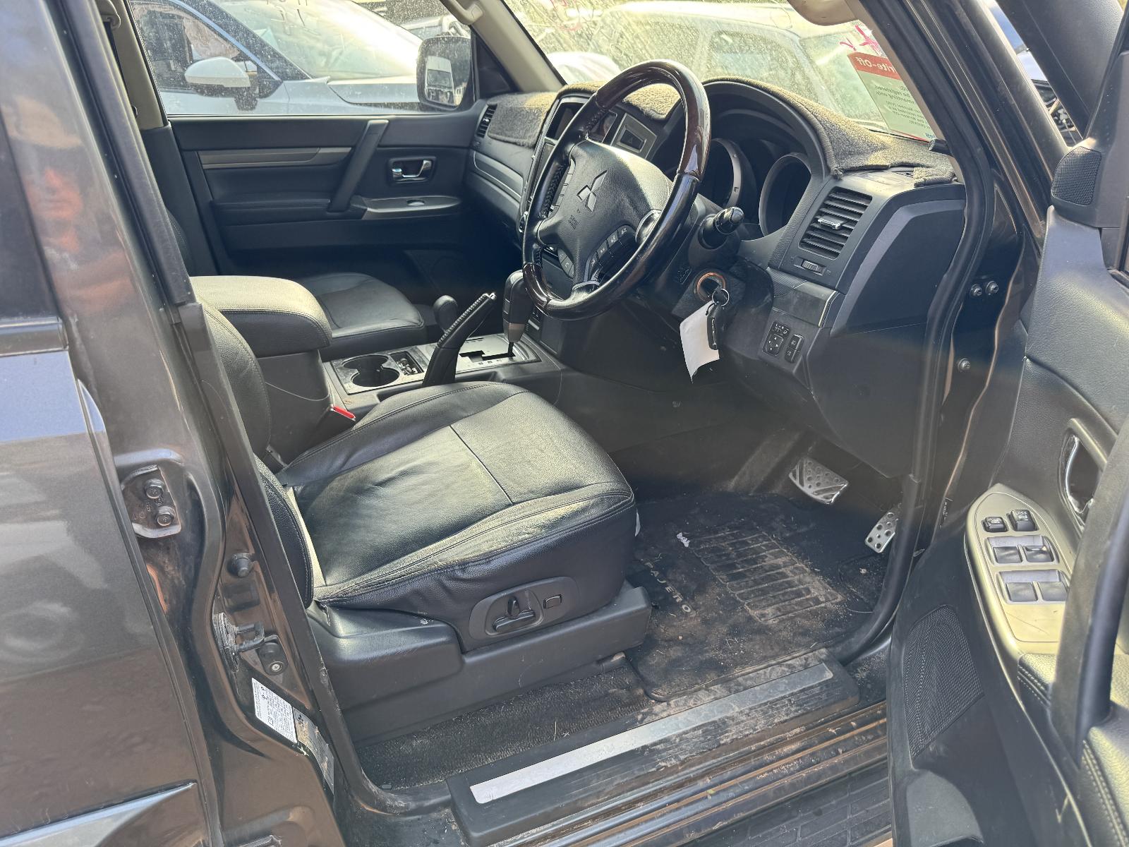 View Auto part Engine MITSUBISHI PAJERO 2017