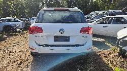 View Auto part Fuel Injector Volkswagen Touareg 2013