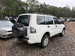 View Auto part Battery Terminal Mitsubishi Pajero 2012
