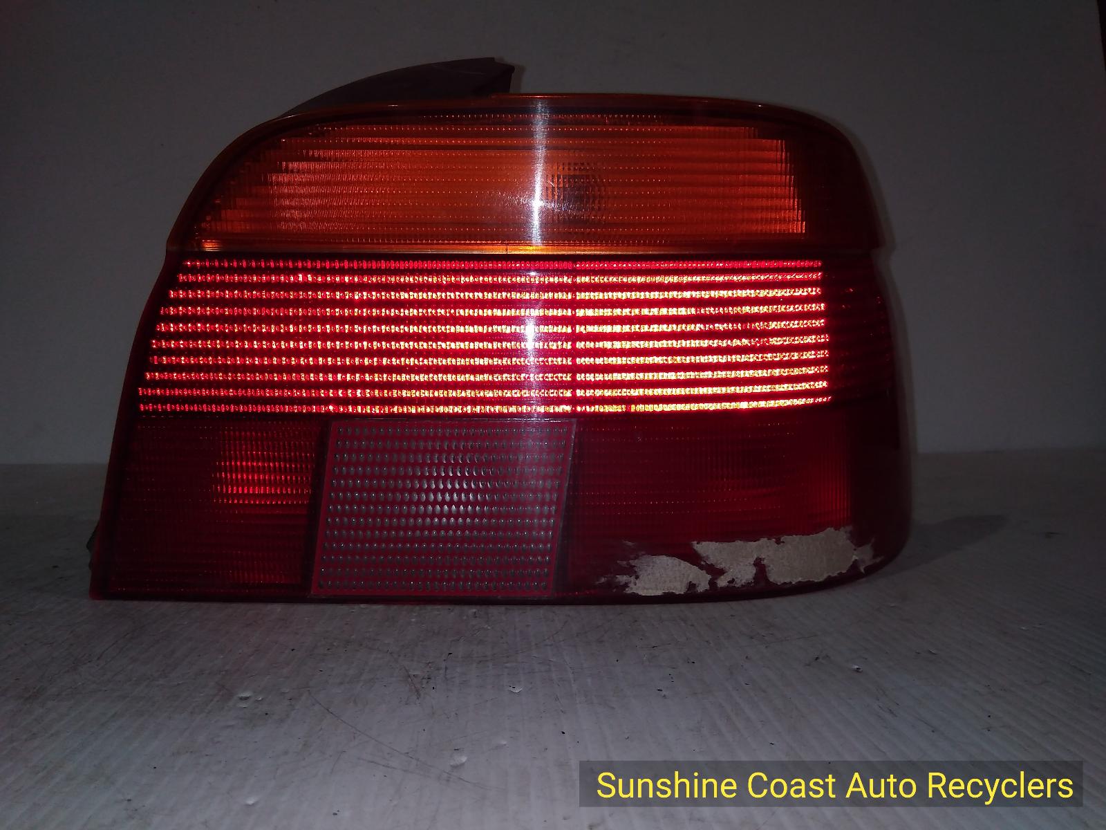 View Auto part Right Taillight BMW 5 SERIES 1998