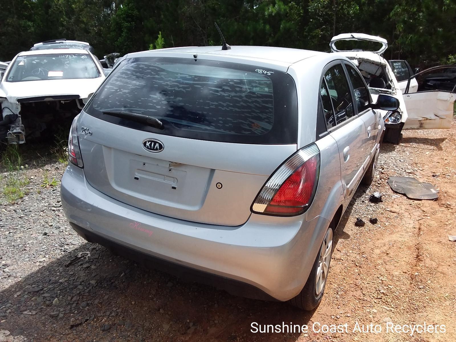 View Auto part Throttle Body Kia Rio 2010